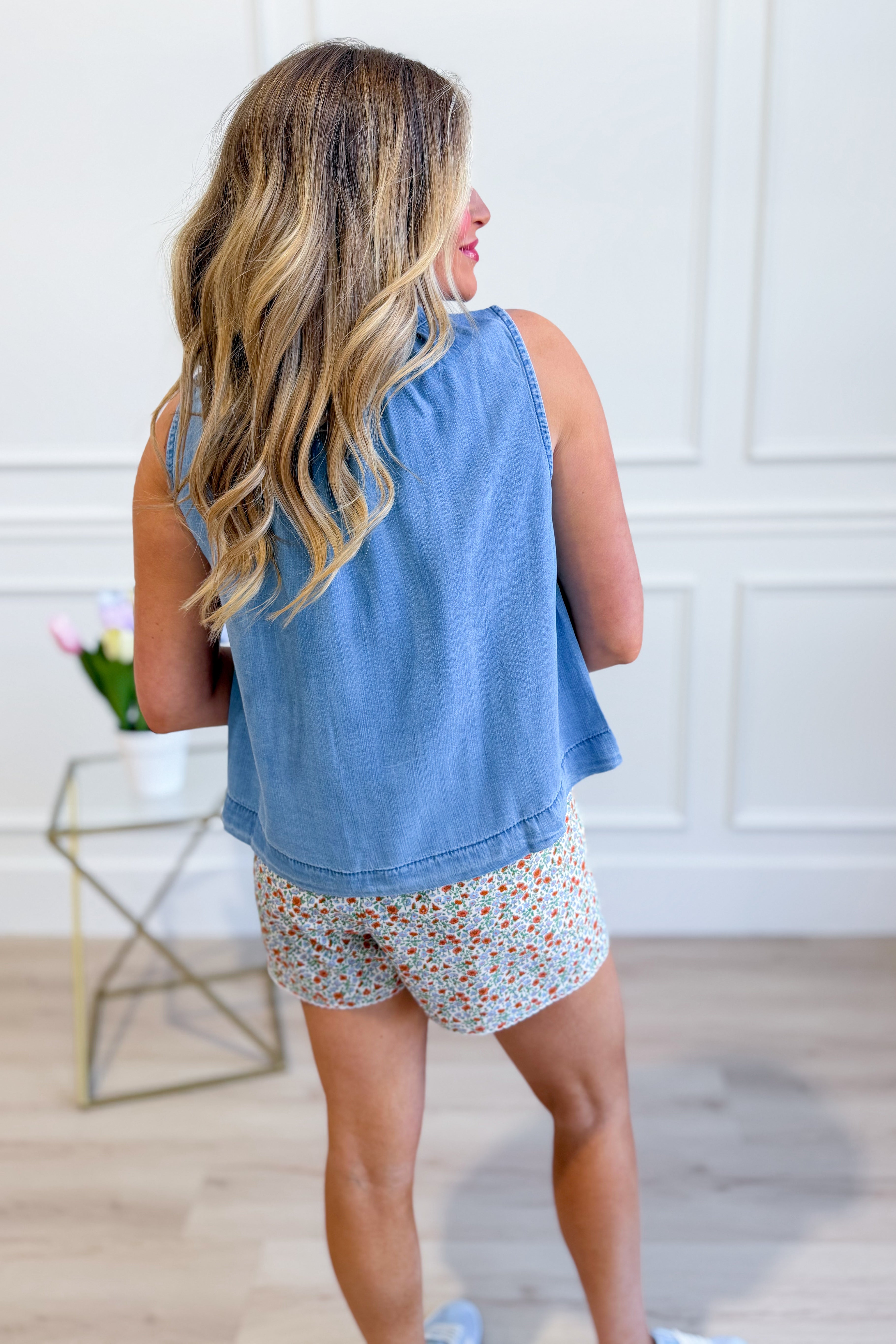 Wishlist Cameron denim button-up top, a stylish 110 dressy denim shirt with front buttons and a classic collar.