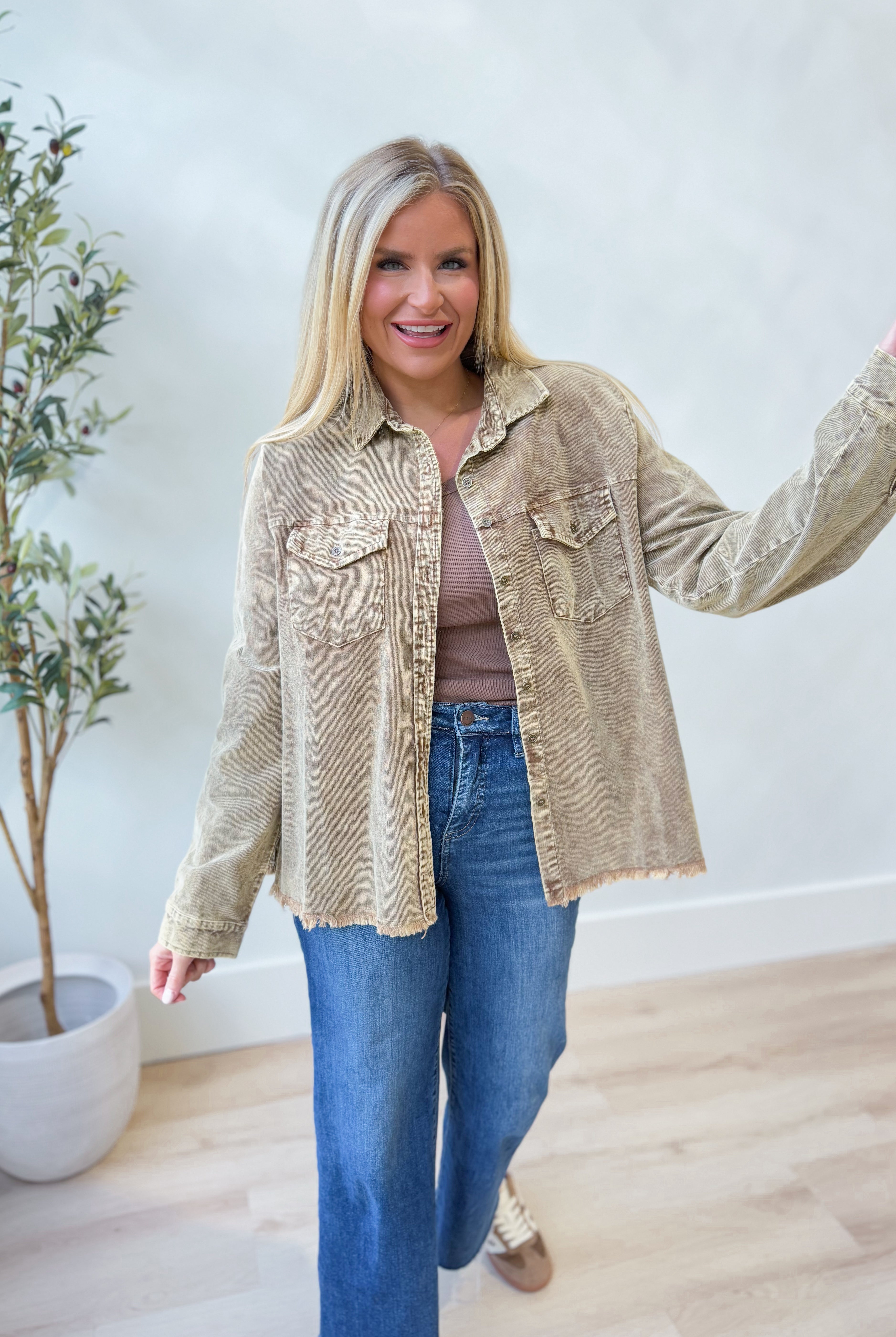 Linda Stone Wash Collared Button Down - Be You Boutique