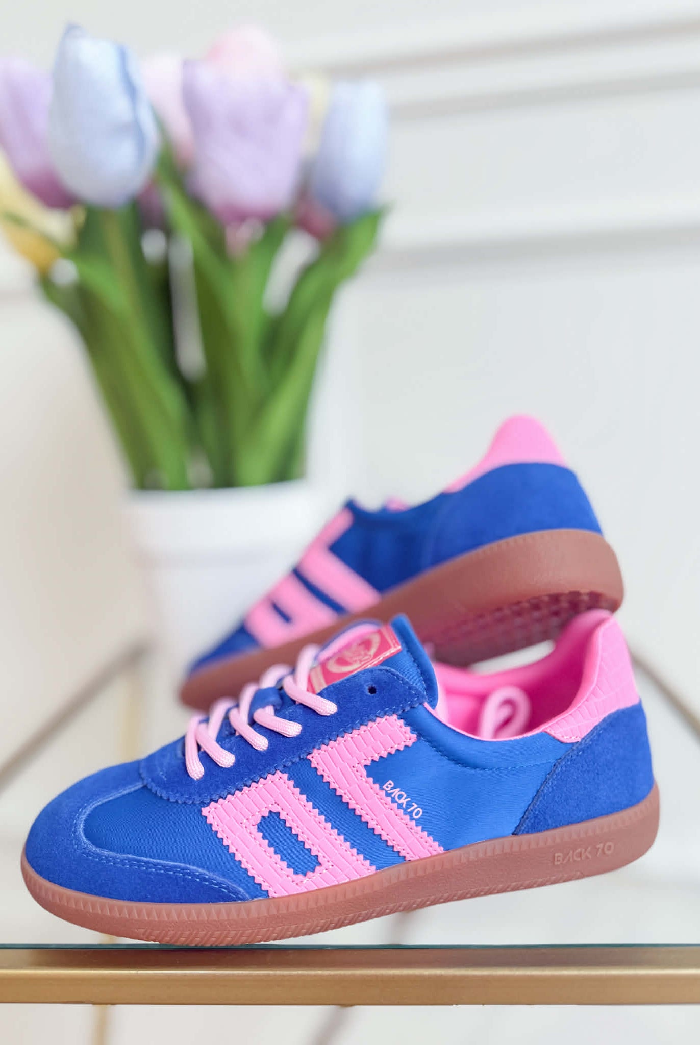 BACK 70 Ghost Sneakers in blue and pink, 205 style, featuring a sleek design and stylish color accents.