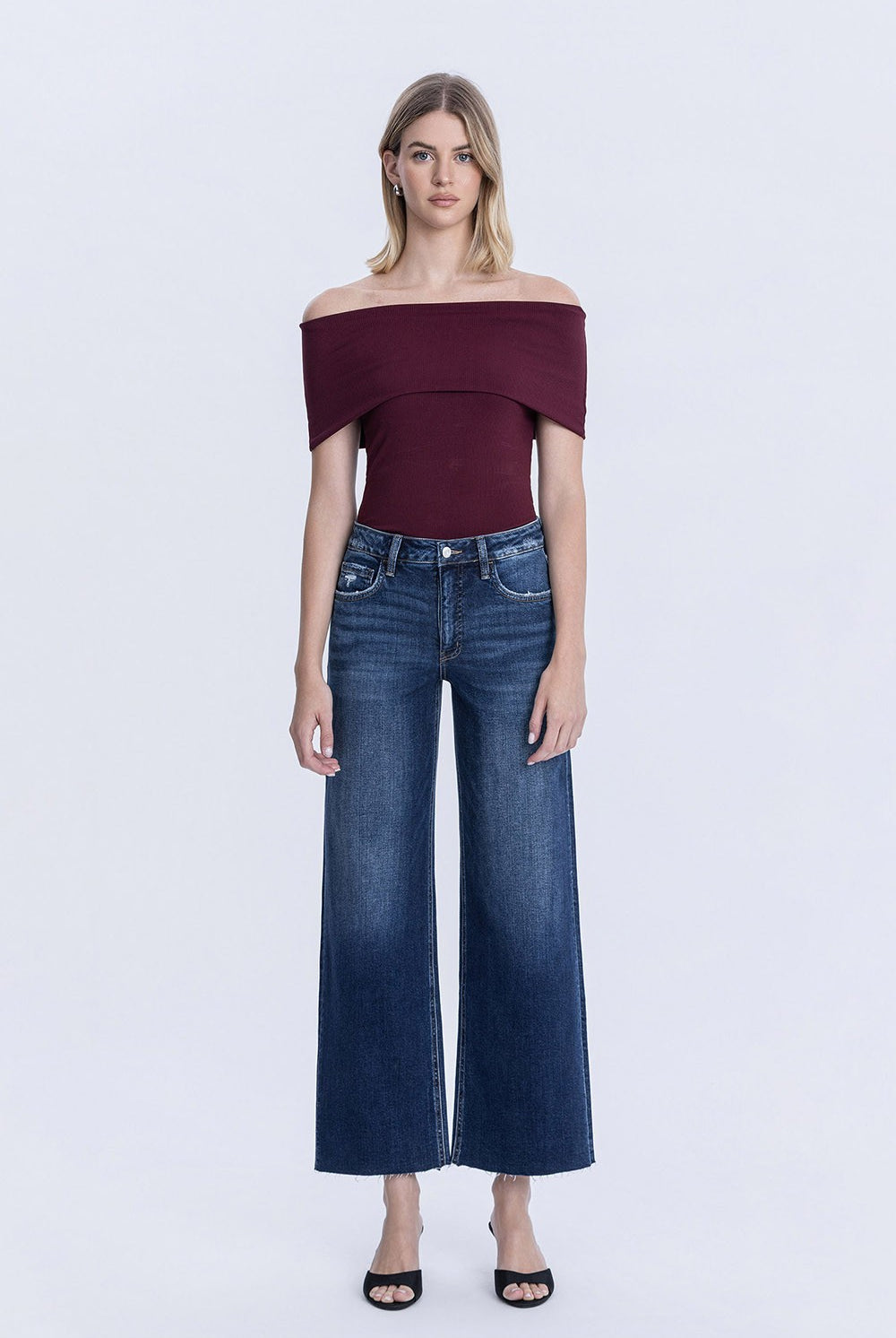Vervet Idyllic super high-rise wide-leg jeans from the 146 Core Jeans collection, showing front view with classic denim wash.