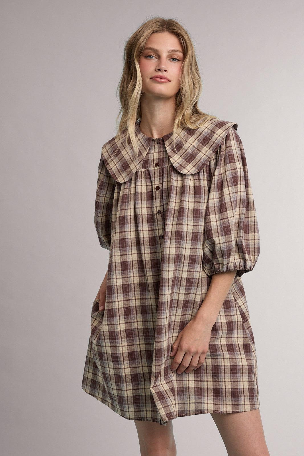 WISHLIST Elizabeth plaid dress with Peter Pan collar, featuring a stylish and dressy design, perfect for formal occasions.