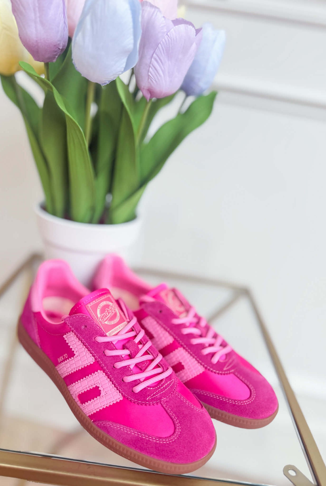 Two-tone pink BACK 70 Ghost Sneakers, 205 style, featuring stylish design and lace-up front, displayed on a plain background.