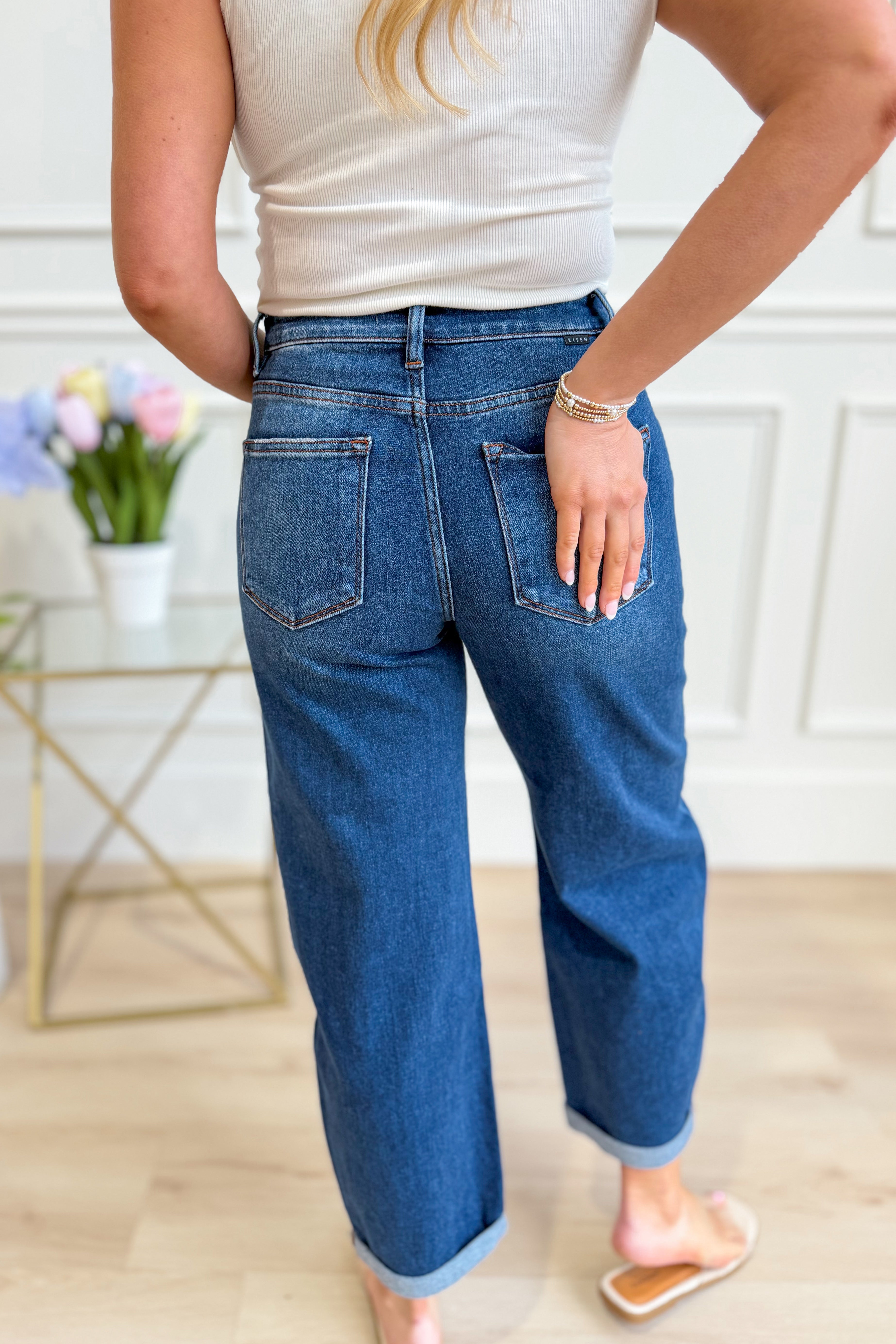 RISEN Cody mid-rise barrel jeans in 146 Core style, featuring classic denim with a relaxed fit and stylish design.