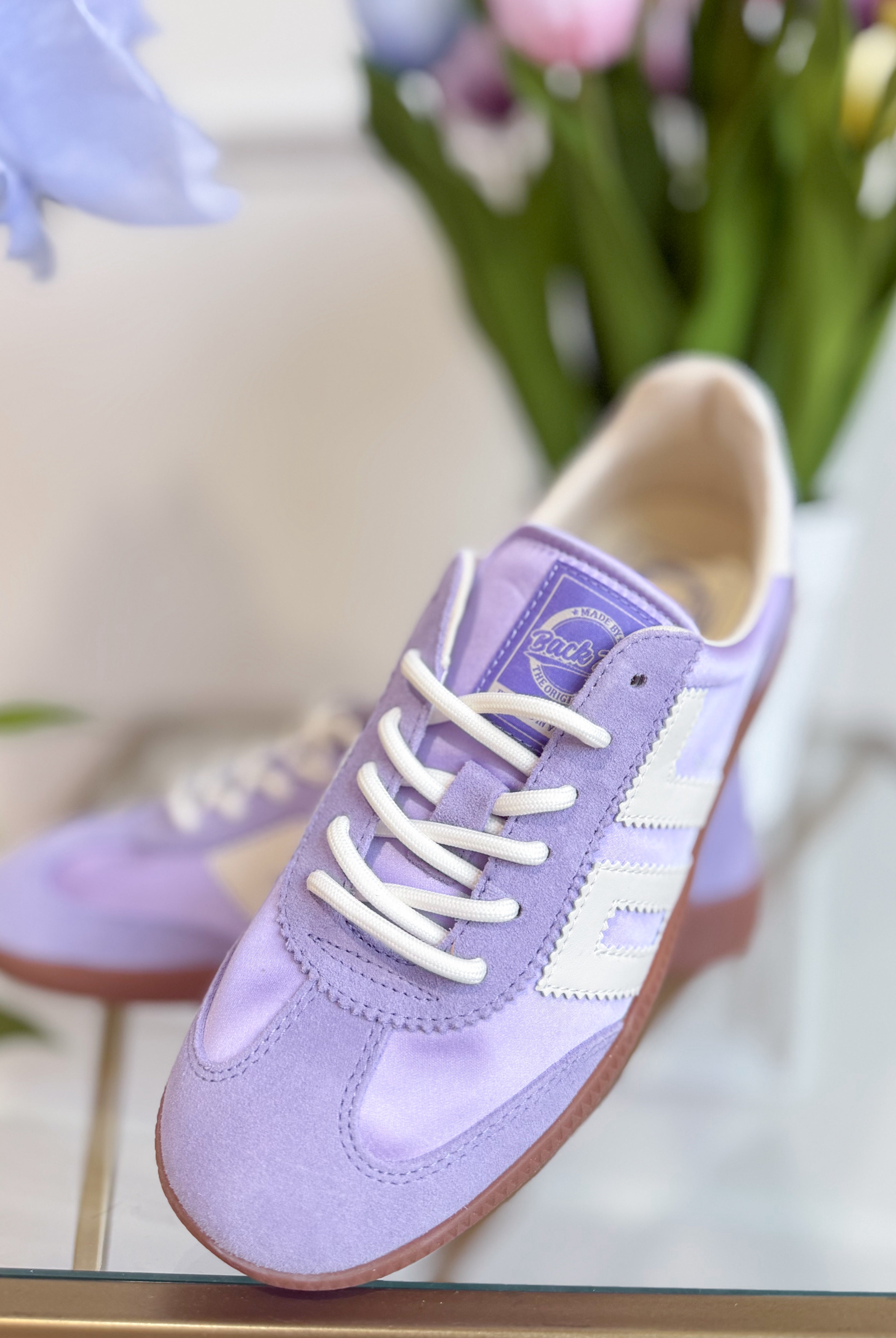 BACK 70 Ghost Sneakers in violet color, 205 sneaker style, featuring a sleek design and modern athletic look.