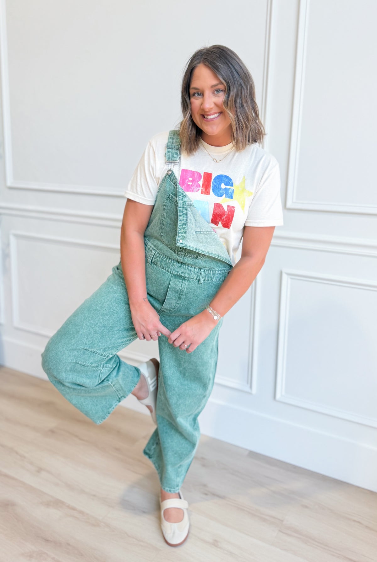 Mineral washed Ruth Twill barrel overalls by PEACH LOVE, 147 novelty jeans, showing the relaxed fit and sturdy twill fabric.