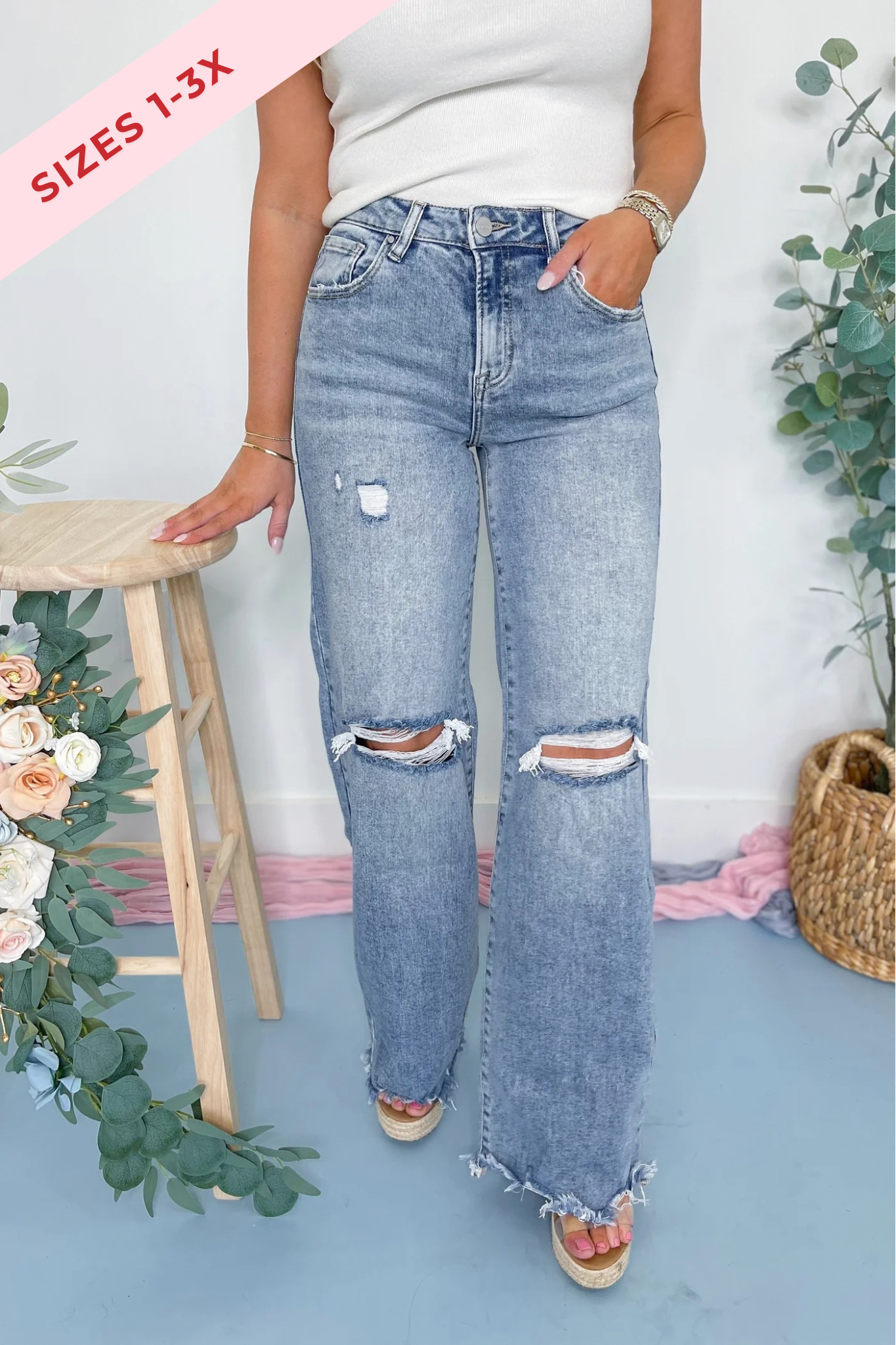 Risen Remi high rise wide leg denim jeans in dark wash, 146 Core style, with belt loops and large back pockets, size 1XL.