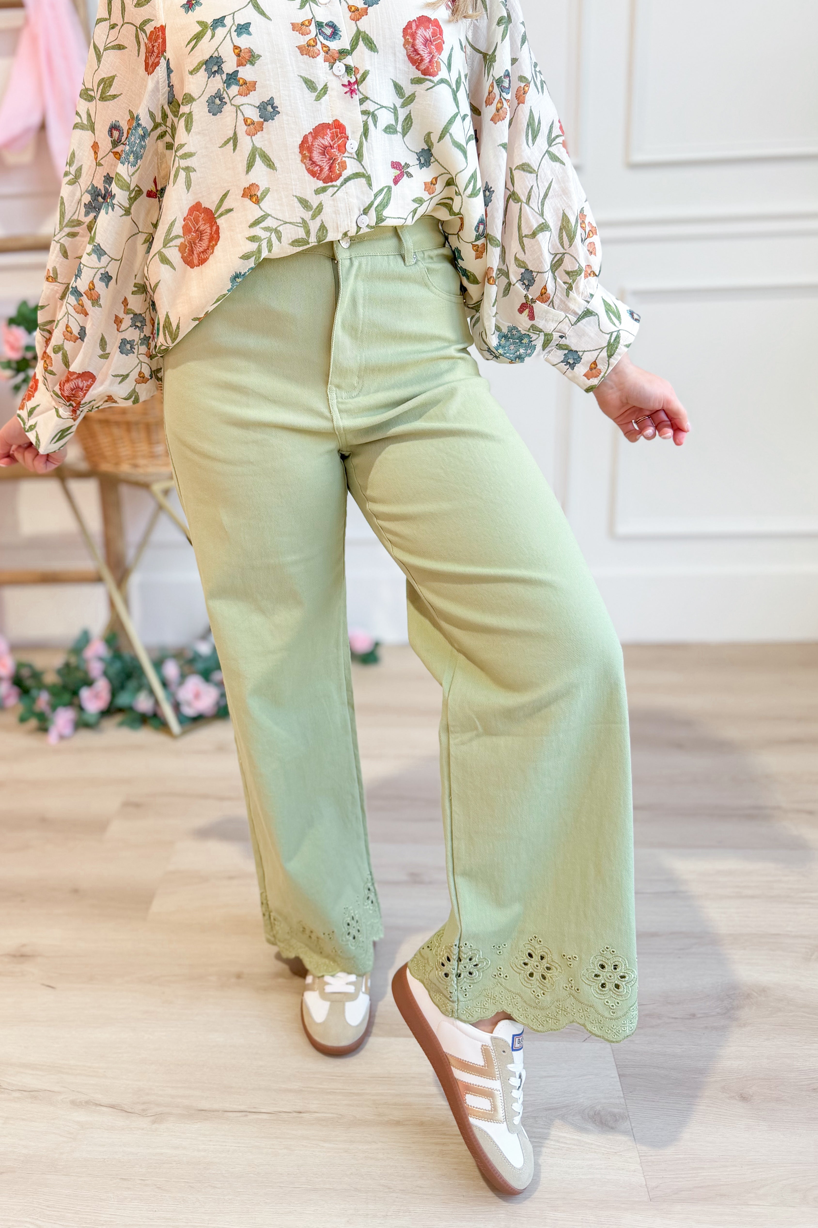 Cody Scallop Eyelet Trim Pant - Be You Boutique