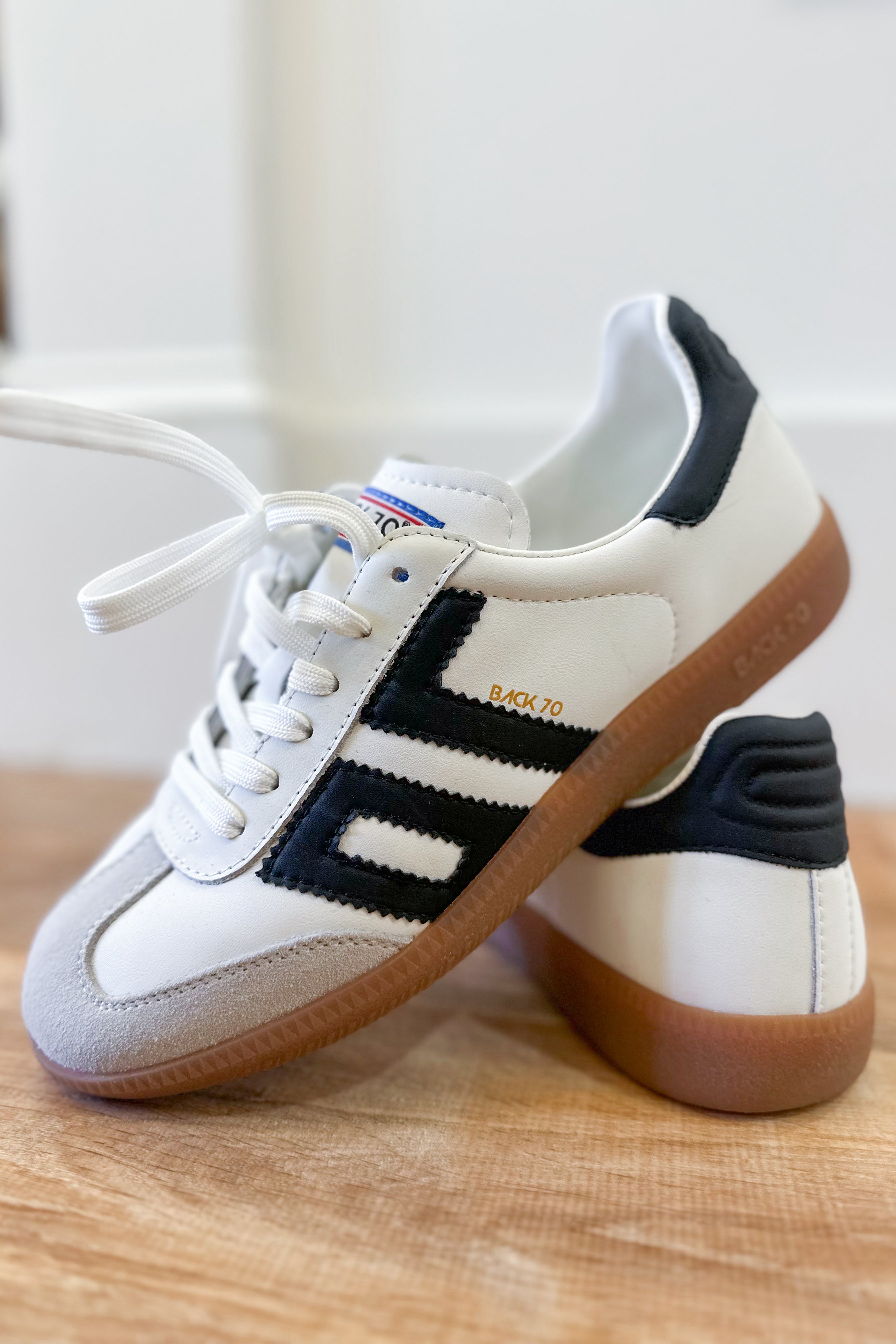 BACK70 Cloud Sneaker - White Black - Be You Boutique