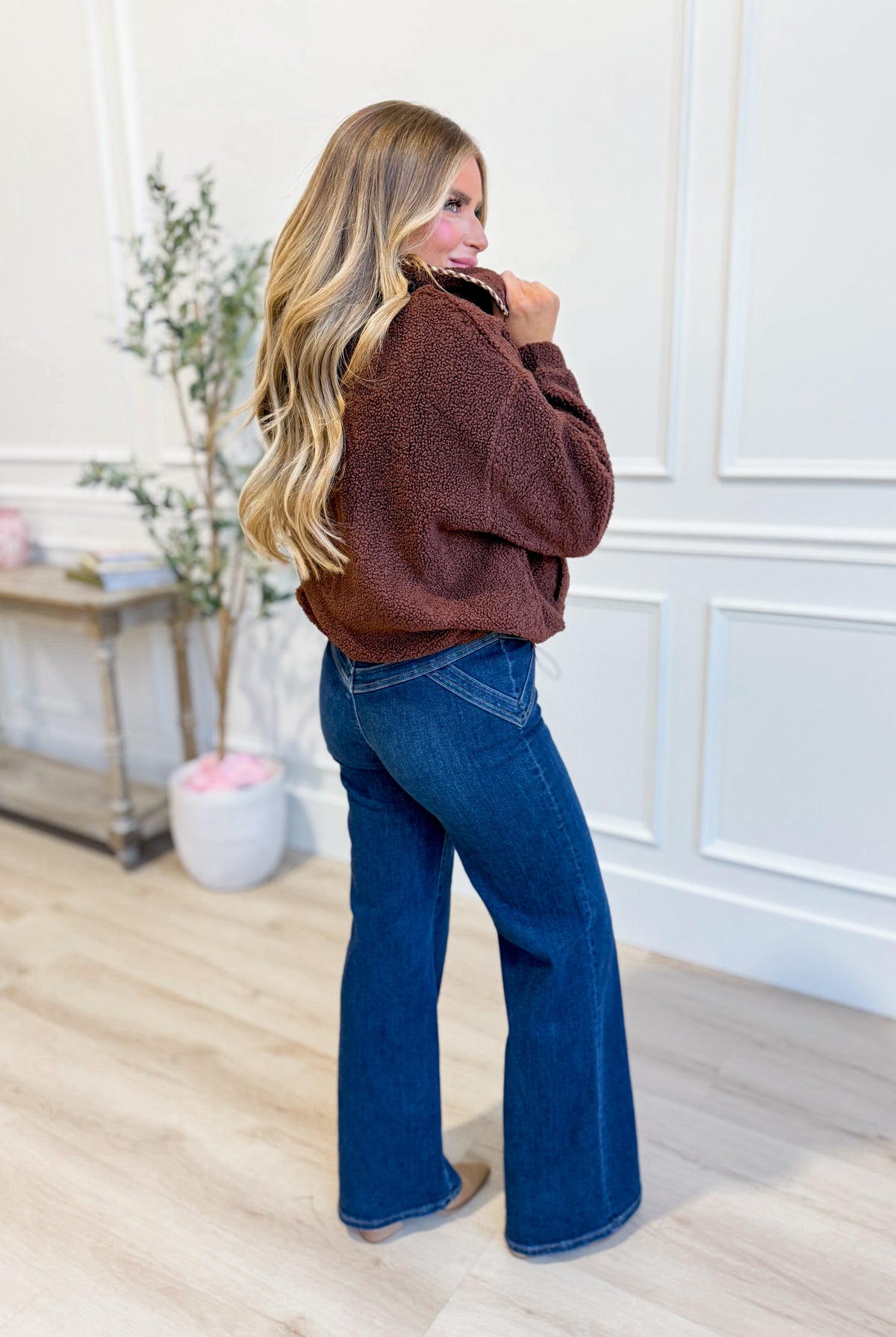 Baevely Eric snap button long sleeve pullover in 140 outerwear style, featuring a classic design with snap button details.