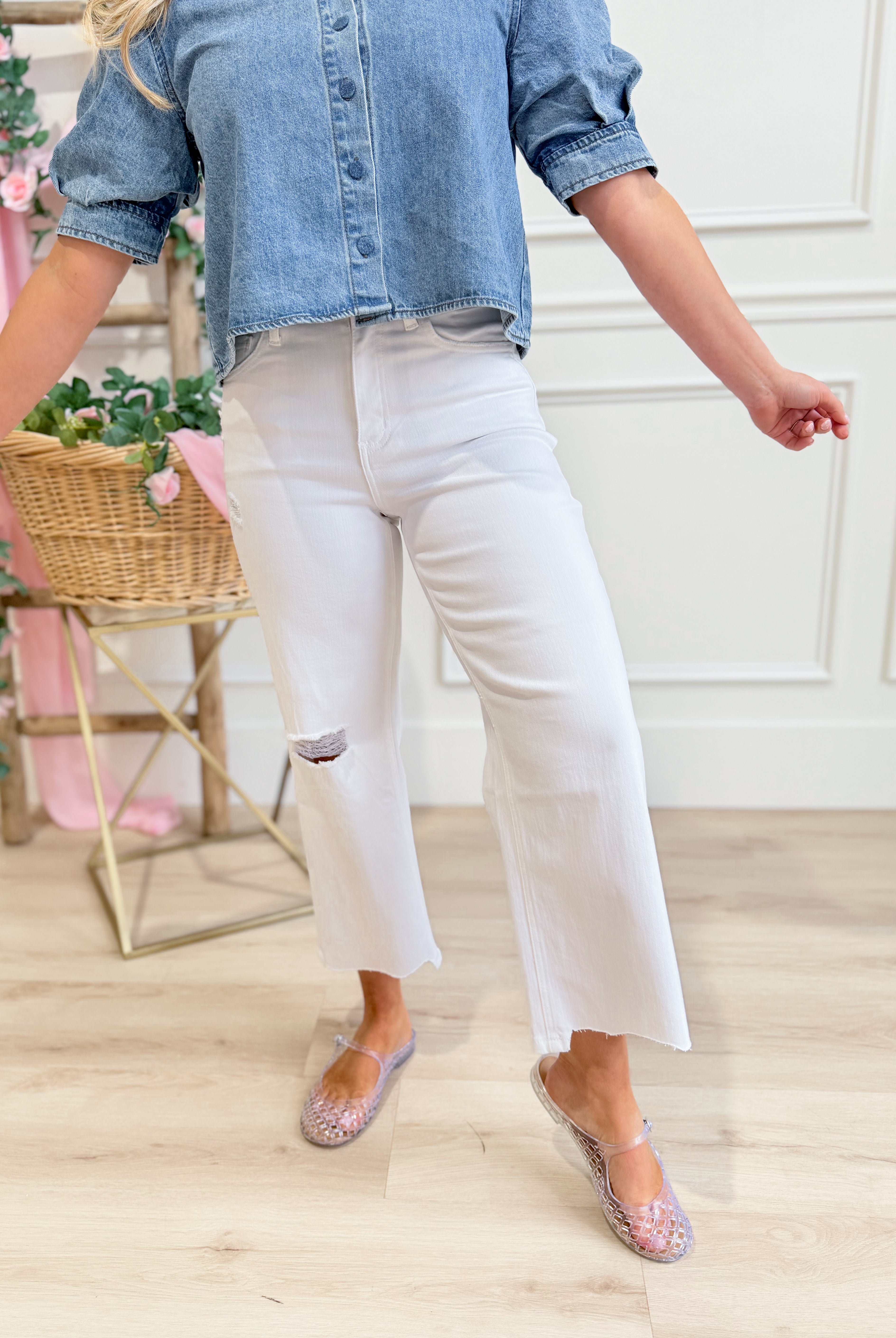 Vervet Optic White High Rise Wide Jeans from the 146 Core Jeans collection, showing the fit and style of the denim.