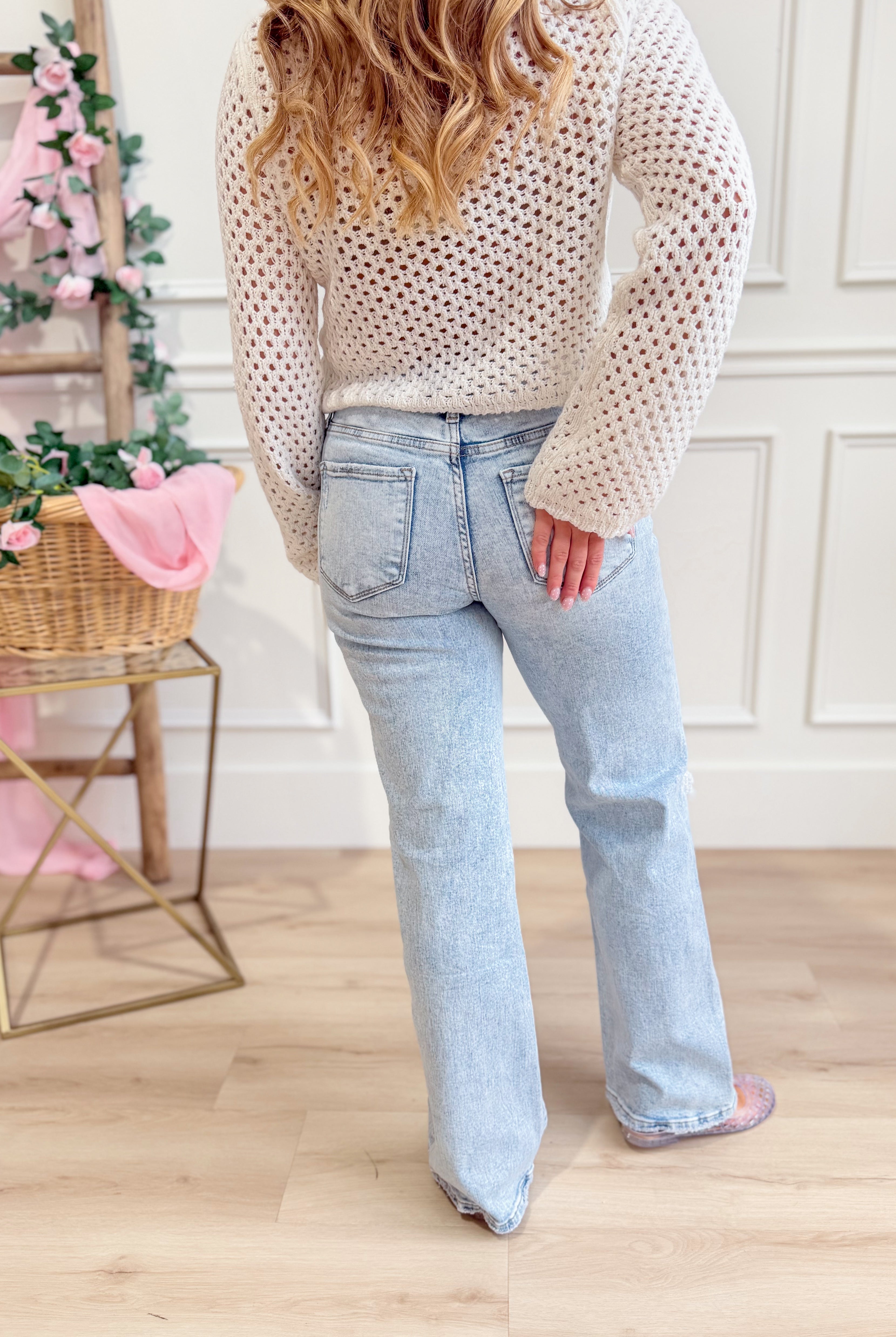 Vervet Slick high rise vintage wide leg jeans in dark wash with classic five-pocket design and relaxed fit.