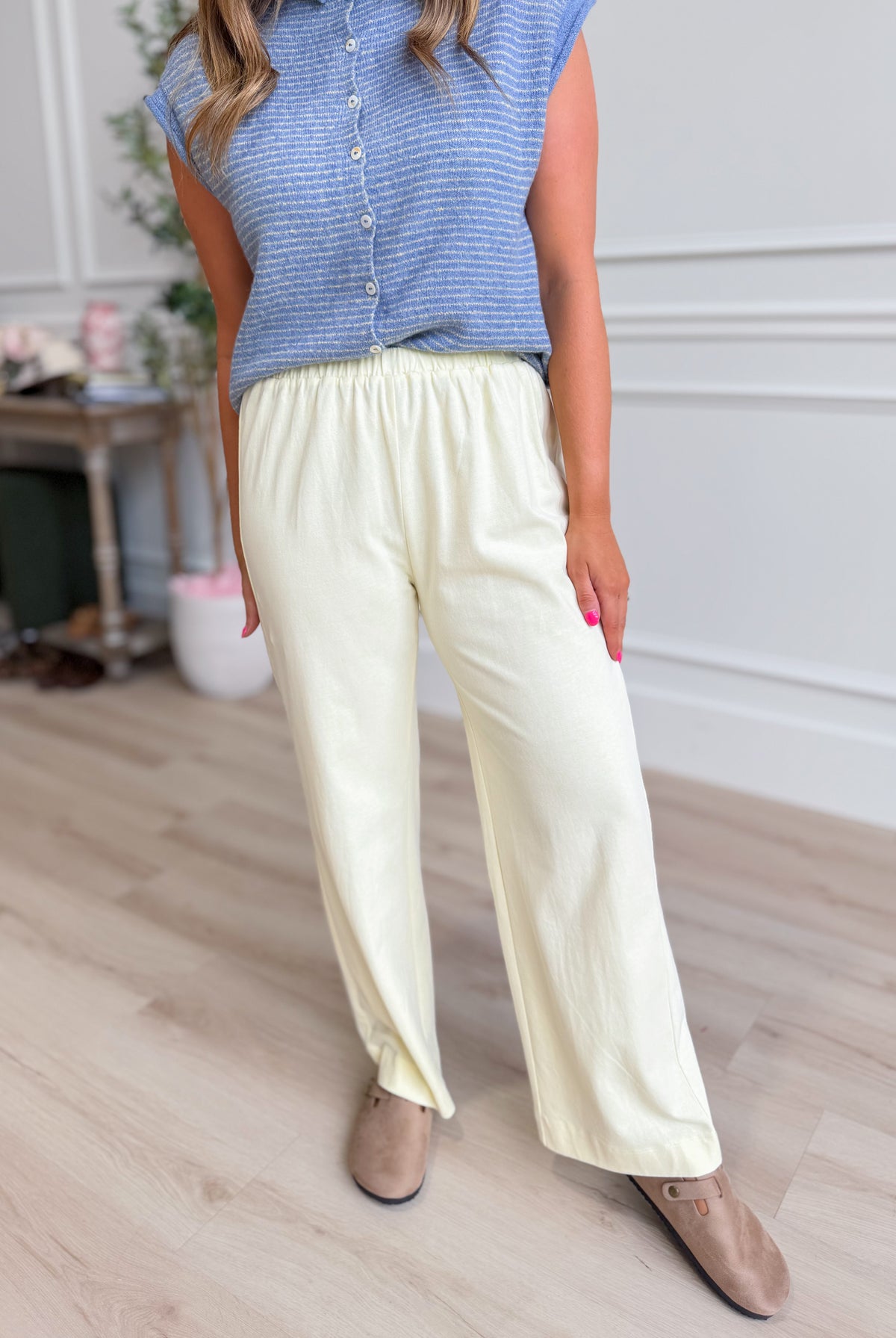 WISHLIST Kailee Butter Basic Soft Knit Pant in light beige, casual fit with elastic waistband and relaxed style.