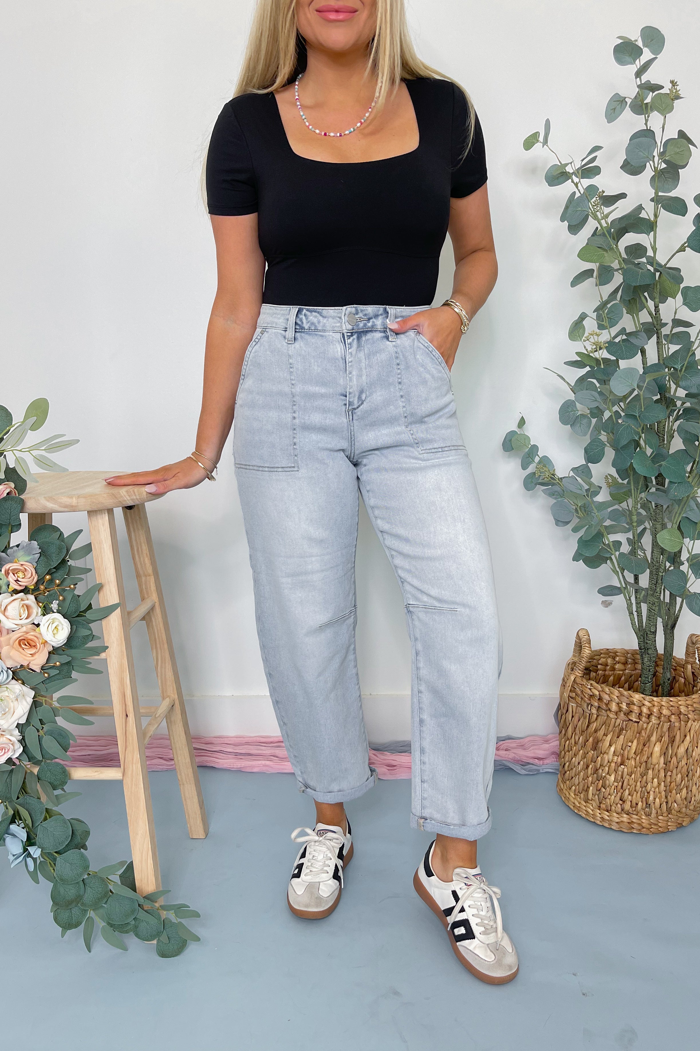 Risen Zach mid-rise barrel jeans in 146 Core style, available in 1XL to 3XL, showing the denim fabric and relaxed fit.