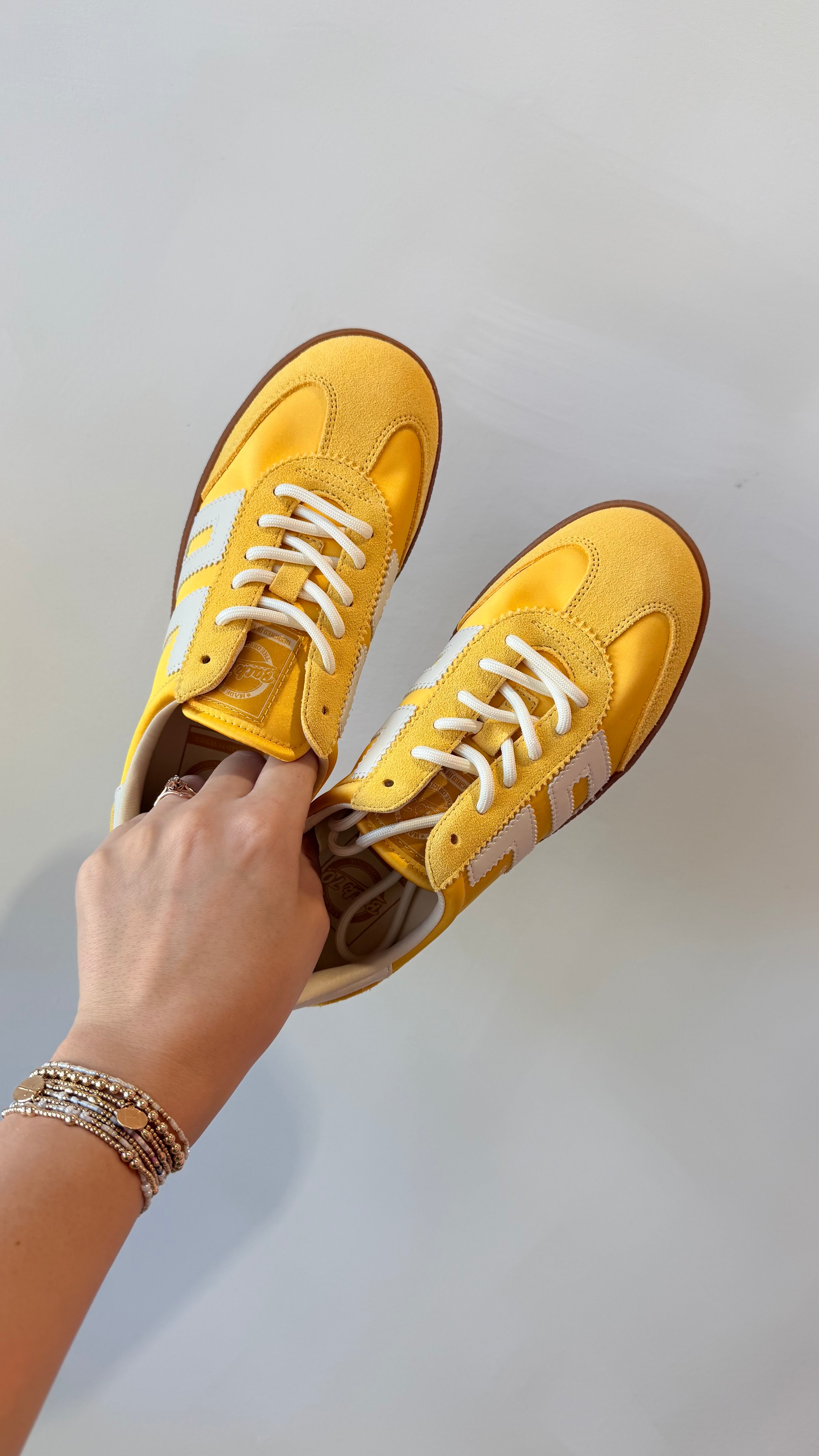 BACK70 Ghost Sneakers in Banana color, 205 sneaker style, showcasing the vibrant yellow design and sporty silhouette.