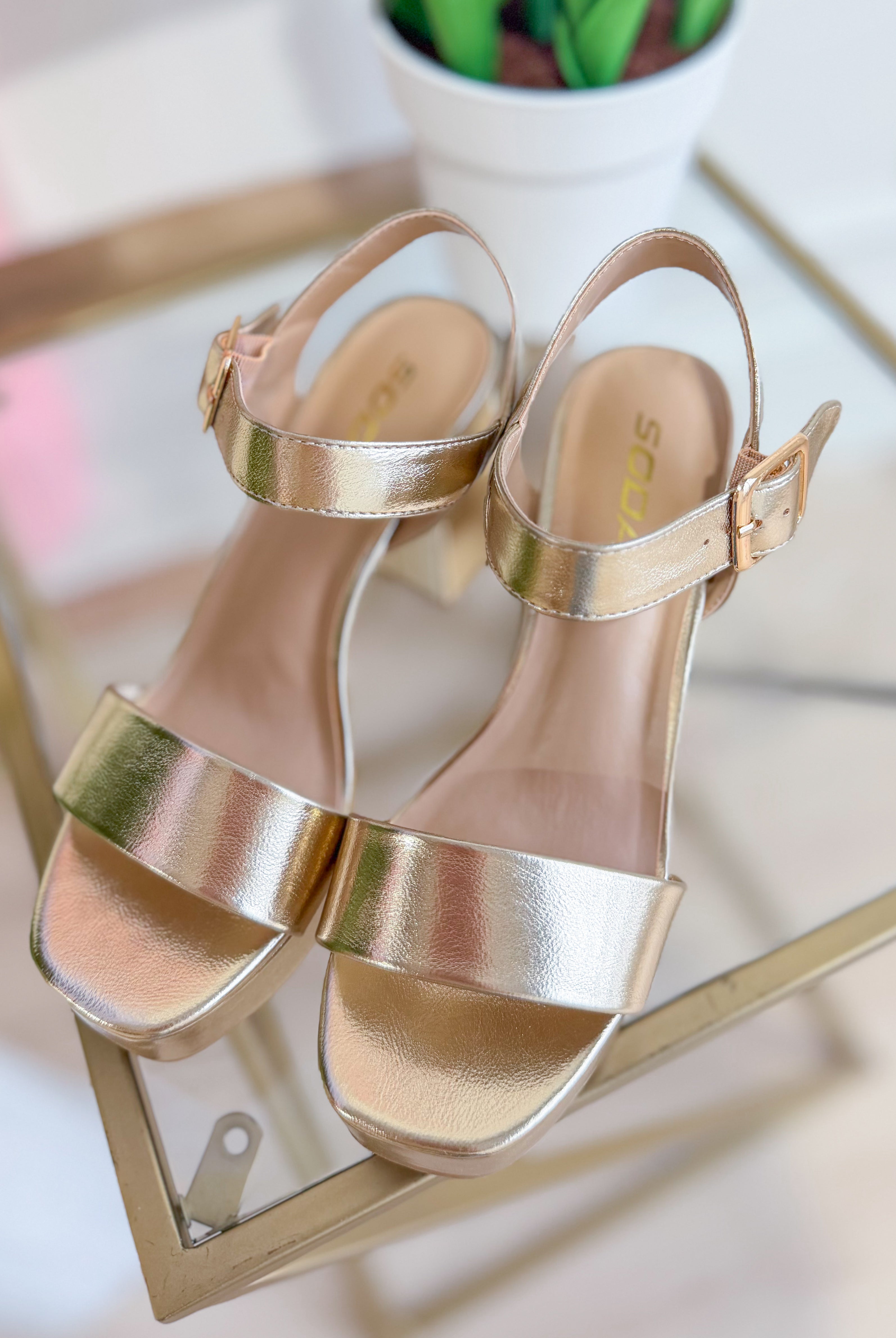 FASHION FORTUNE DYNAMIC Macey Gold Matte Block Heel shoes, stylish 212 other shoes with a gold matte finish and chunky heel.