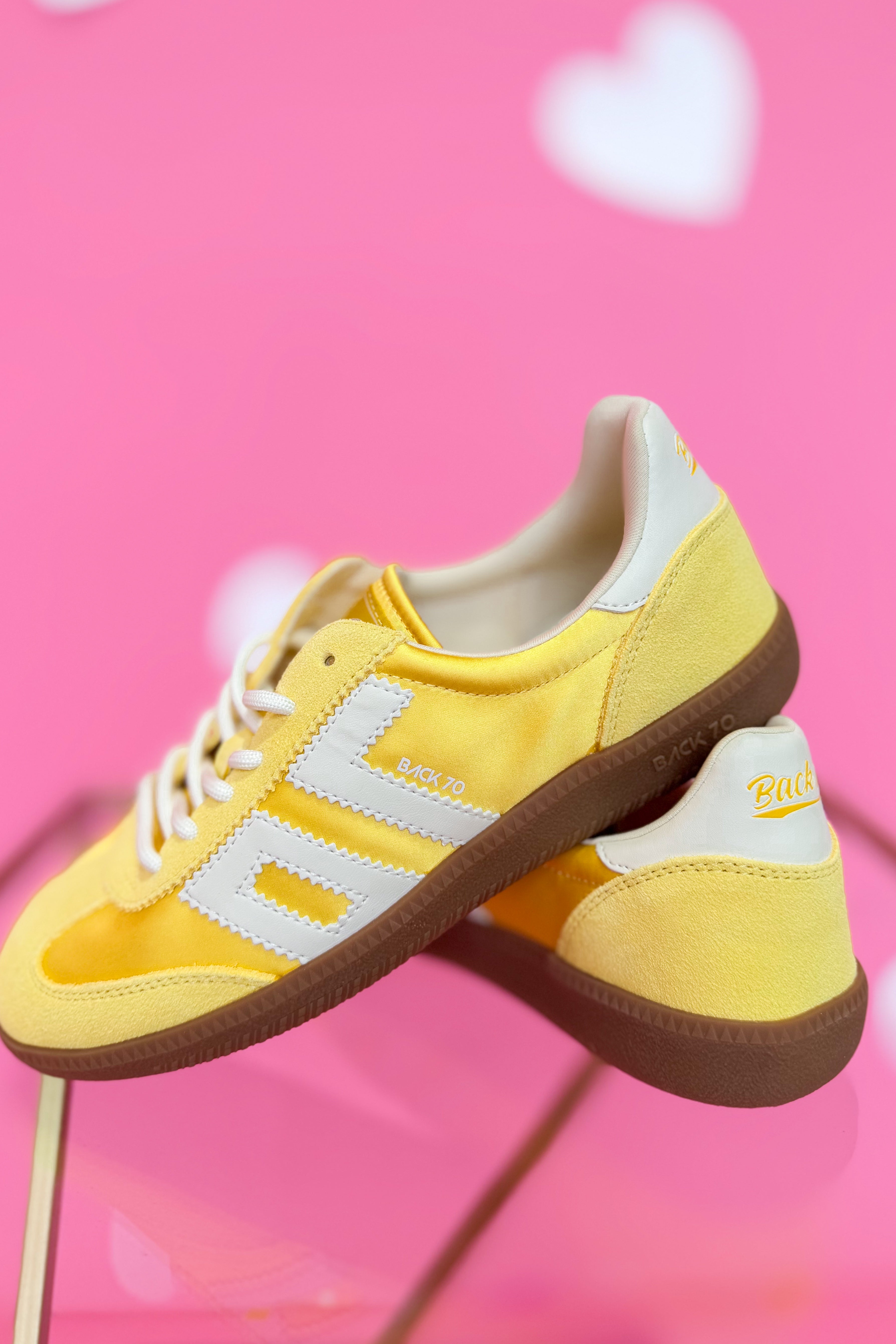 BACK 70 Ghost Sneakers in Banana color, 205 sneakers style, featuring vibrant yellow design and casual athletic fit.