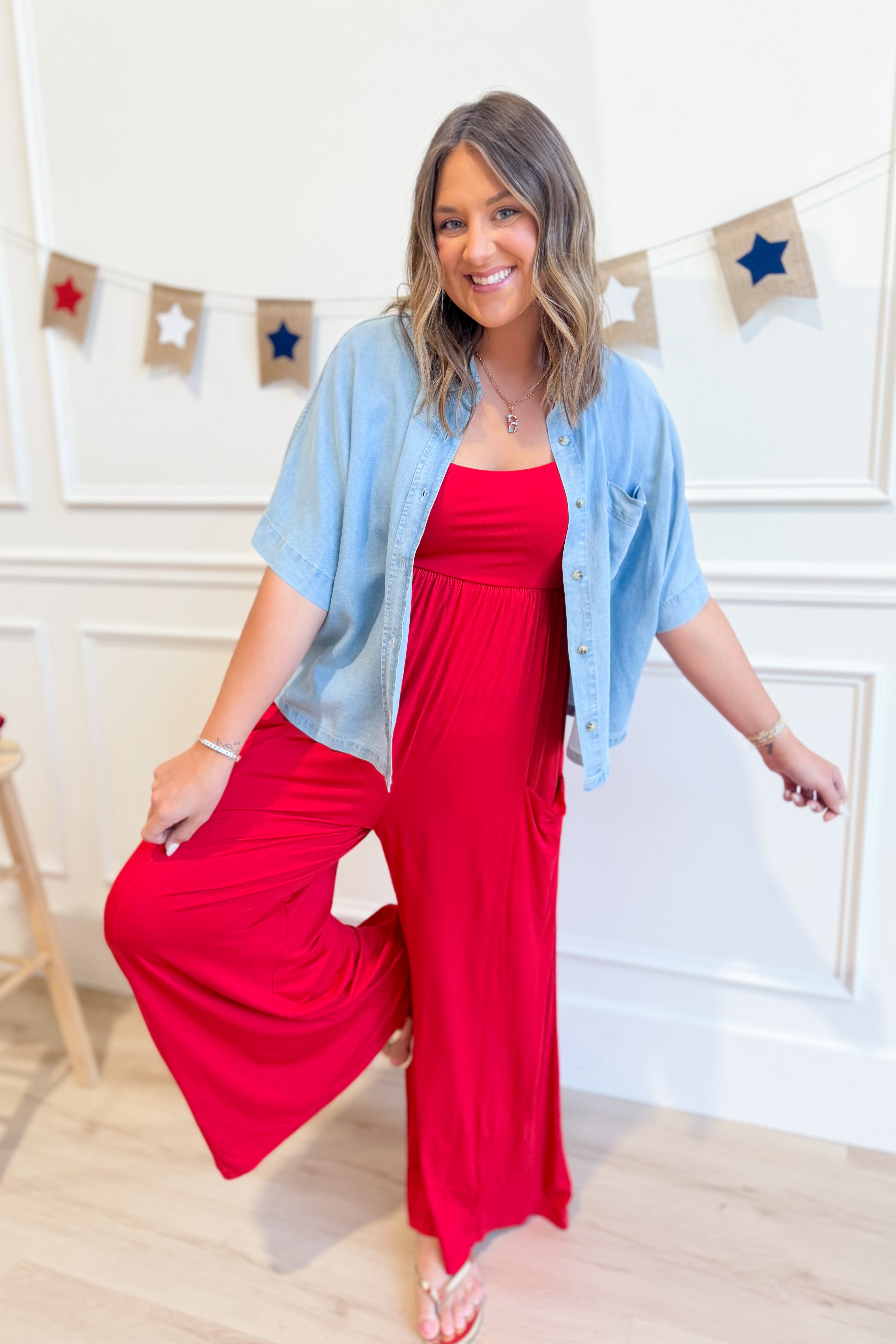 Raé Mode Linny casual sleeveless wide-leg jumpsuit, 153 romper with relaxed fit and stylish design, shown on a model.