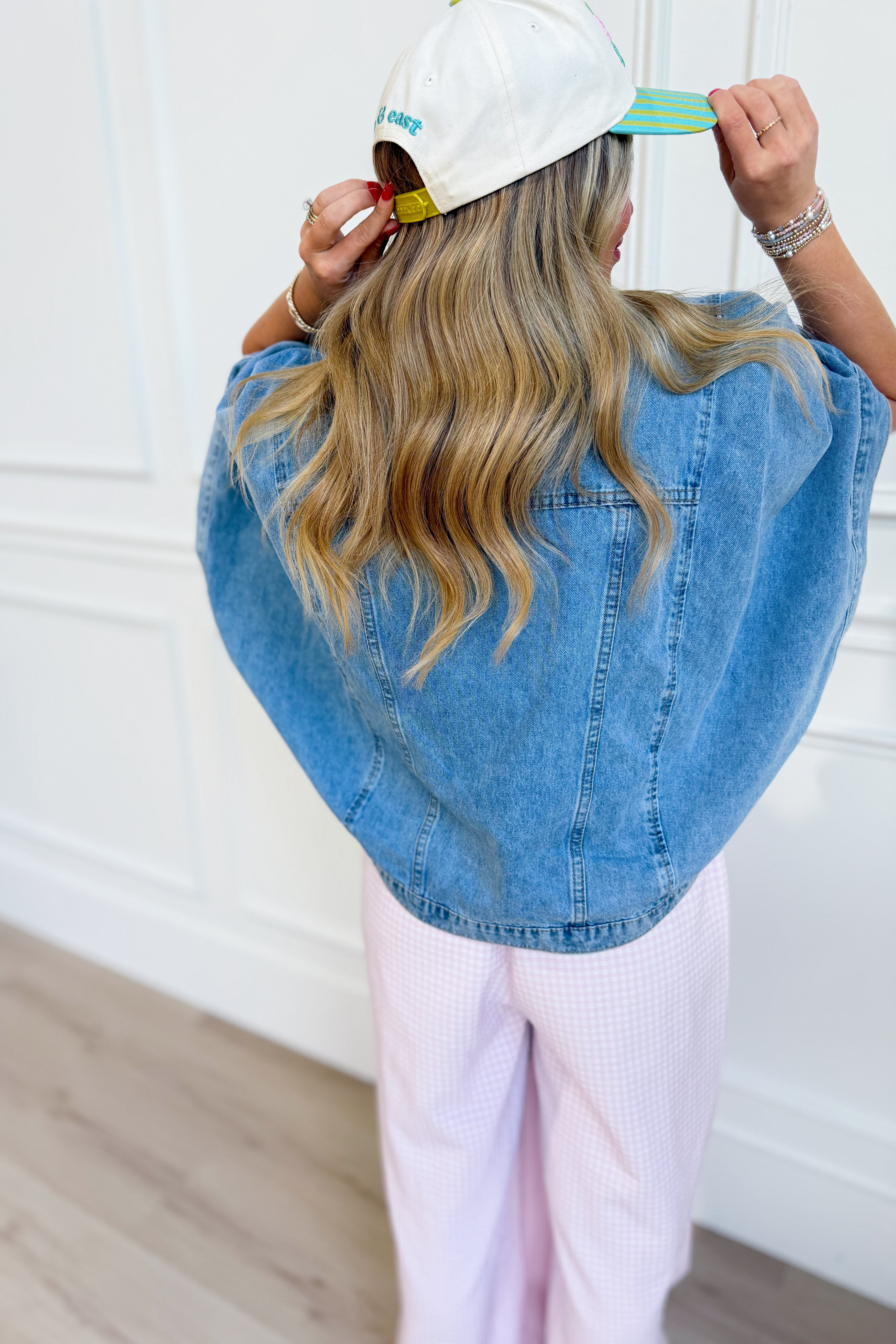 WISHLIST Fred denim cape jacket, 140 outerwear, stylish women's outerwear with a classic denim design and relaxed fit.