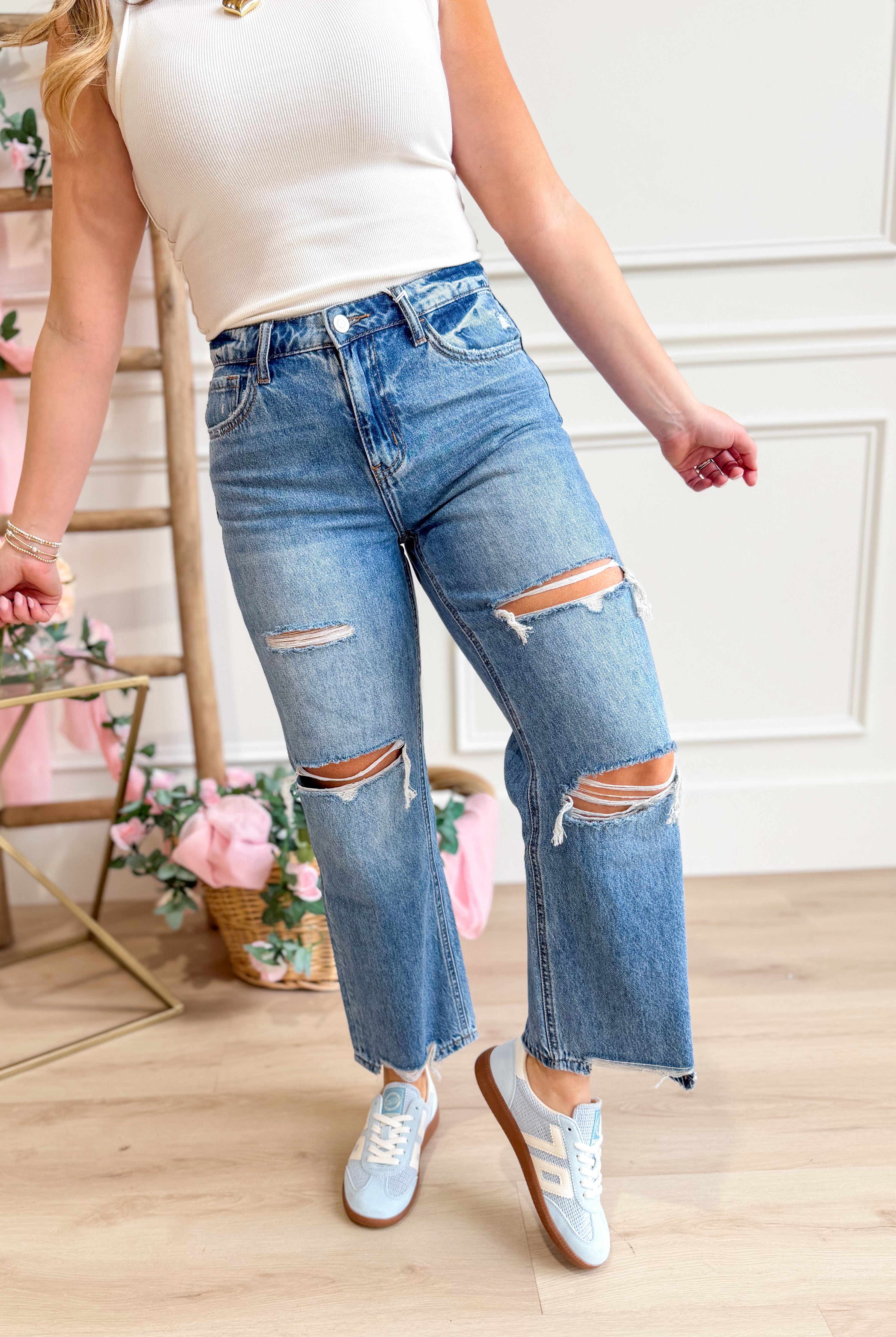 Vervet Frannie high-rise relaxed straight jeans from the 146 Core Jeans collection, showing classic denim with a relaxed fit.
