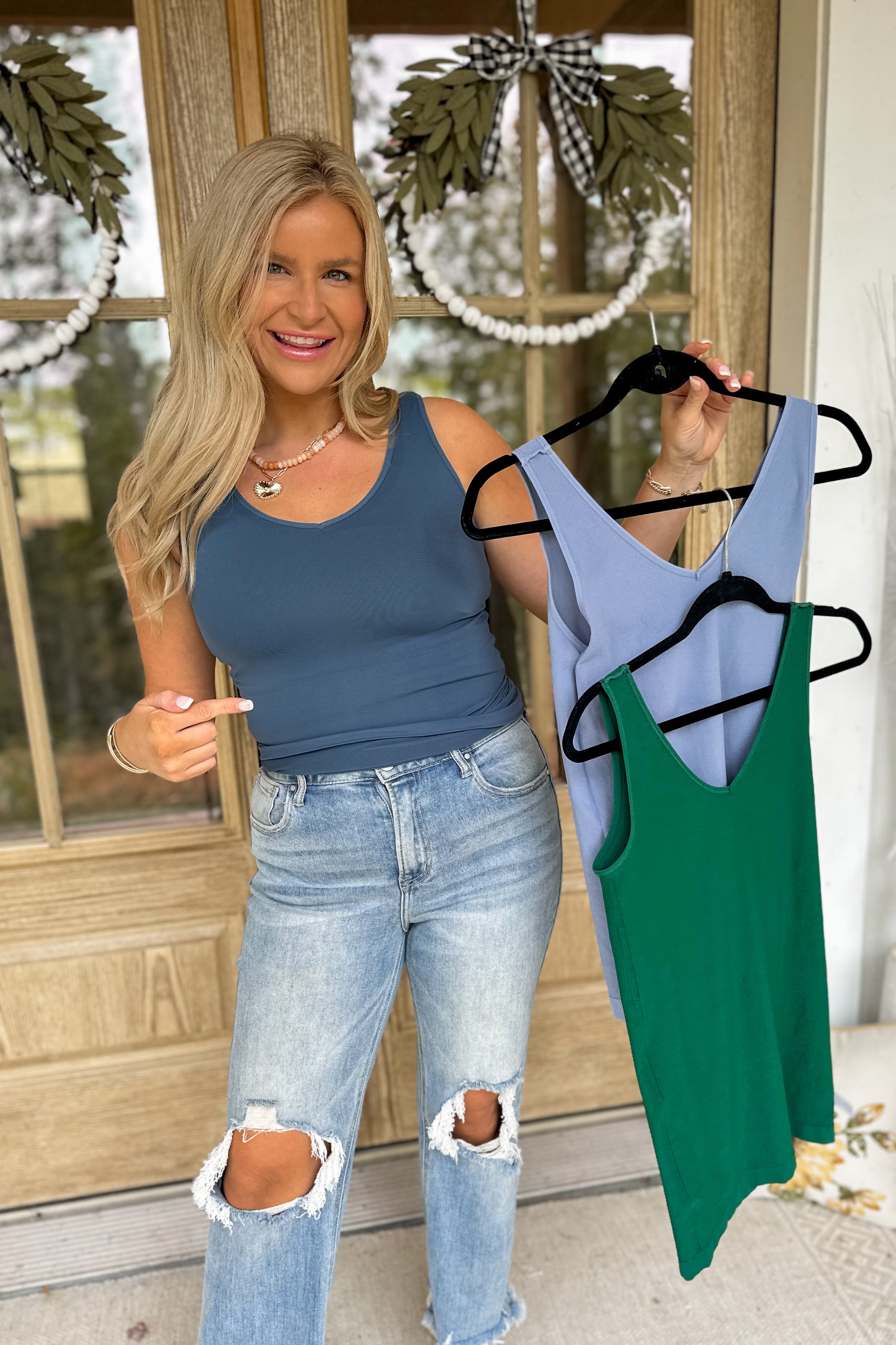 Yelete Cathy Basic Reversible Seamless Tank in dark green, soft stretchy top with a smooth fit, image shows front view of the tank.