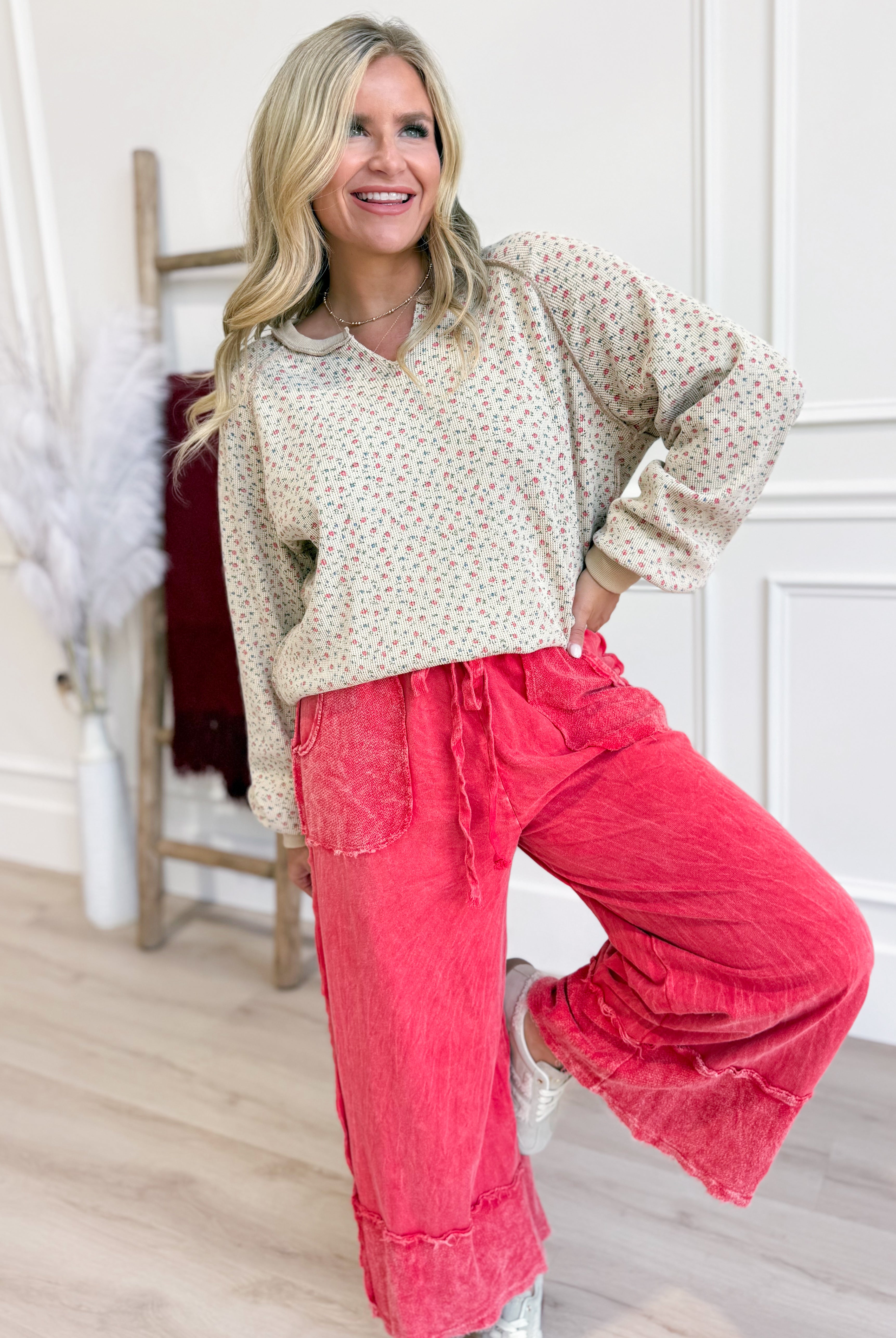 Addy Textured Floral Raglan Sleeve Top - Be You Boutique