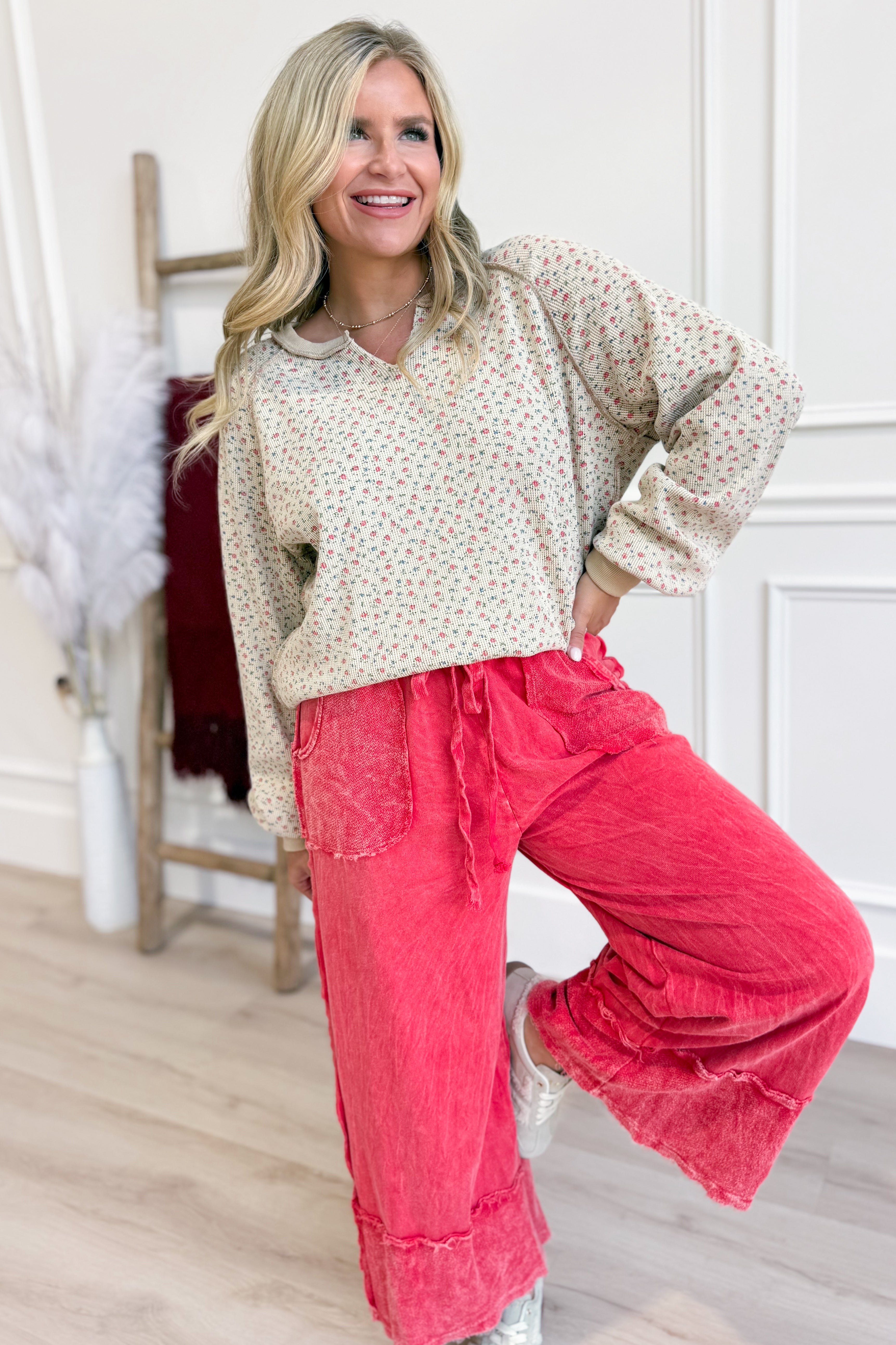 Addy Textured Floral Raglan Sleeve Top - Be You Boutique