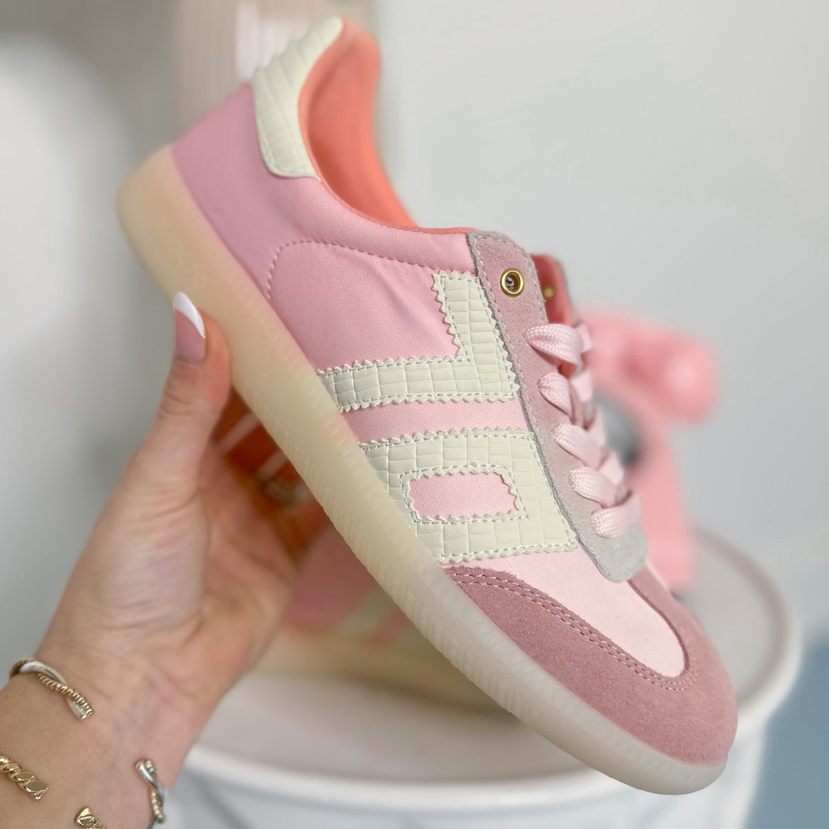 Back 70 Easter Pink Sneaker