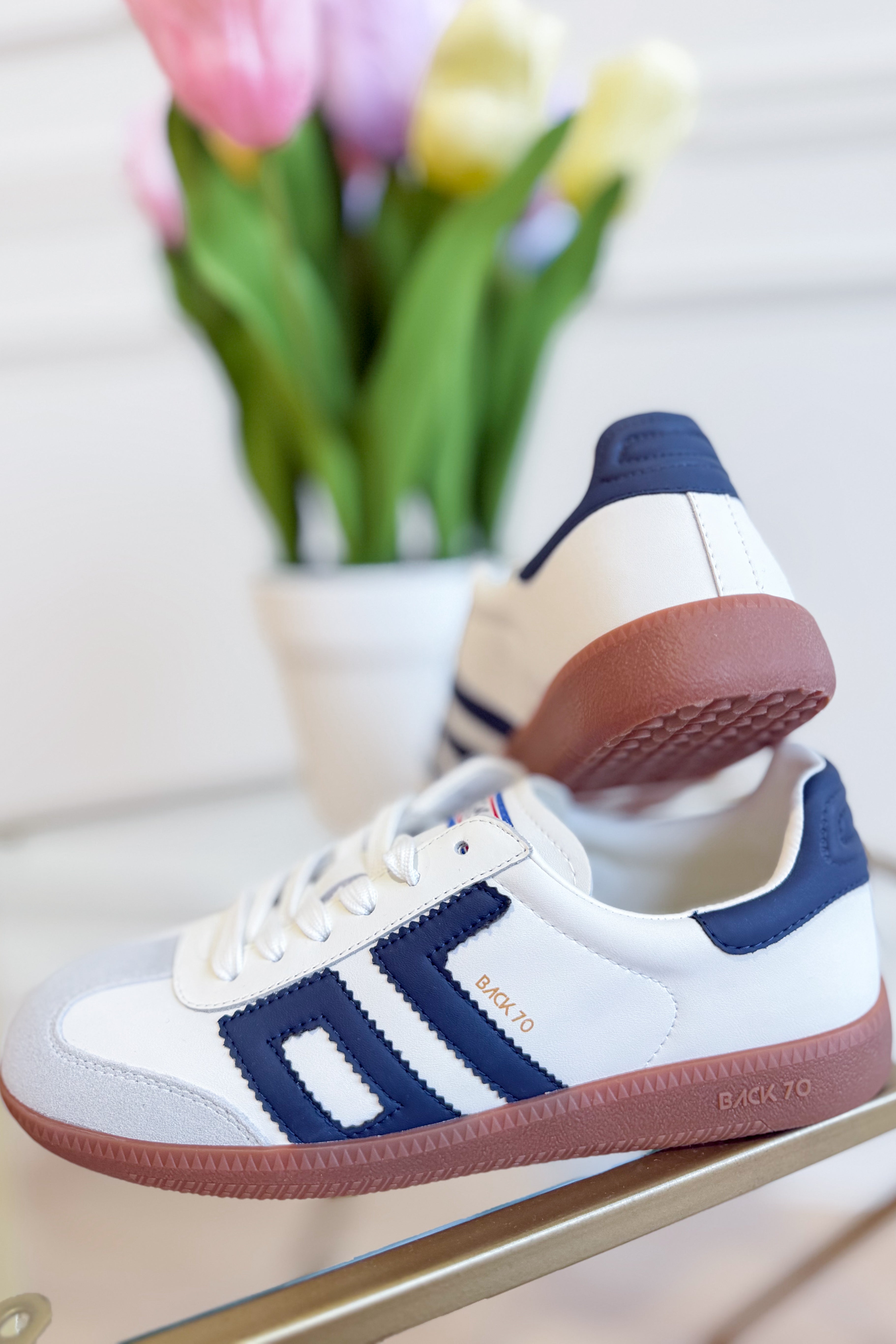 BACK 70 Cloud Sneakers in white and navy, 205 sneakers style, featuring breathable fabric and casual athletic design.