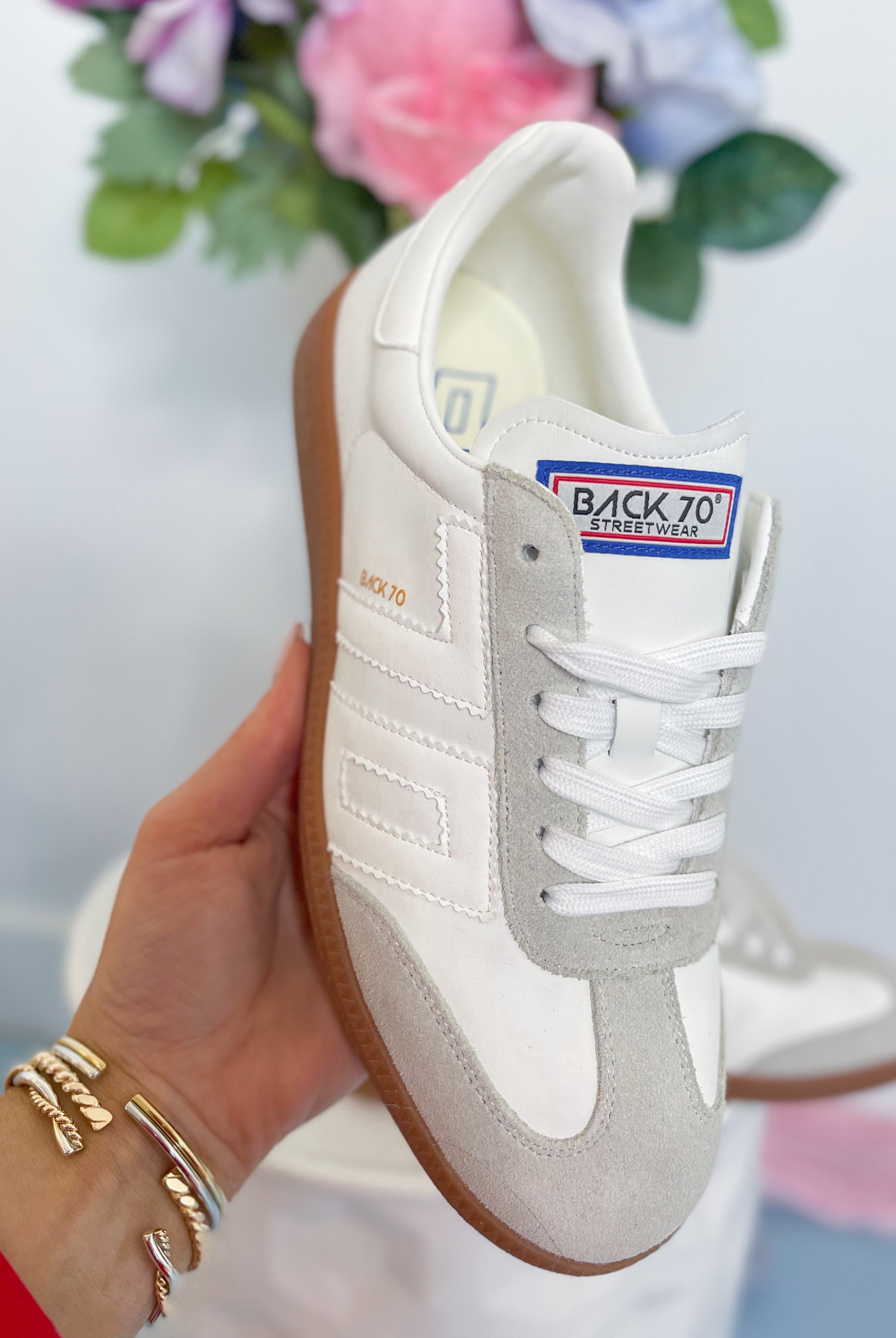 White Ice BACK 70 Cloud Sneakers, 205 Sneakers style, featuring a sleek design and comfortable fit, shown from a side view.