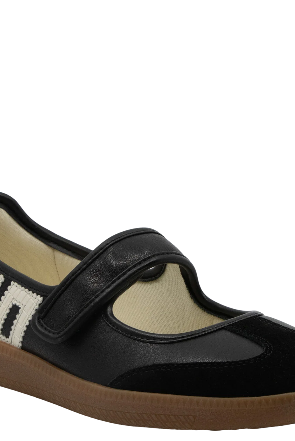 BACK 70 AYA Sneakers in black Milk with 205 design, featuring sleek casual style and comfortable fit.