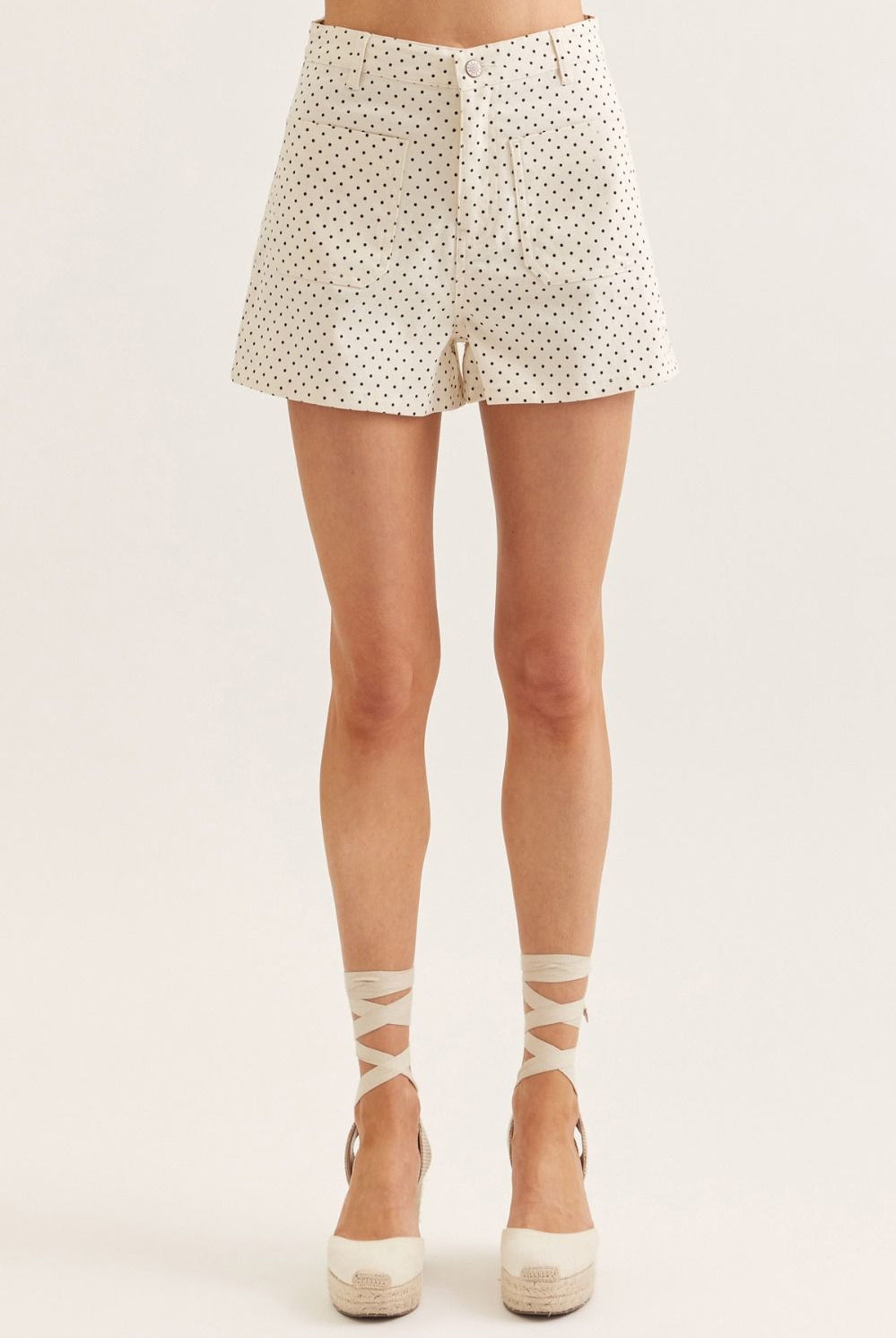 ENTRO Ellen Cream Polka Dot Printed Short, 152 shorts with a stylish polka dot pattern and comfortable fit.