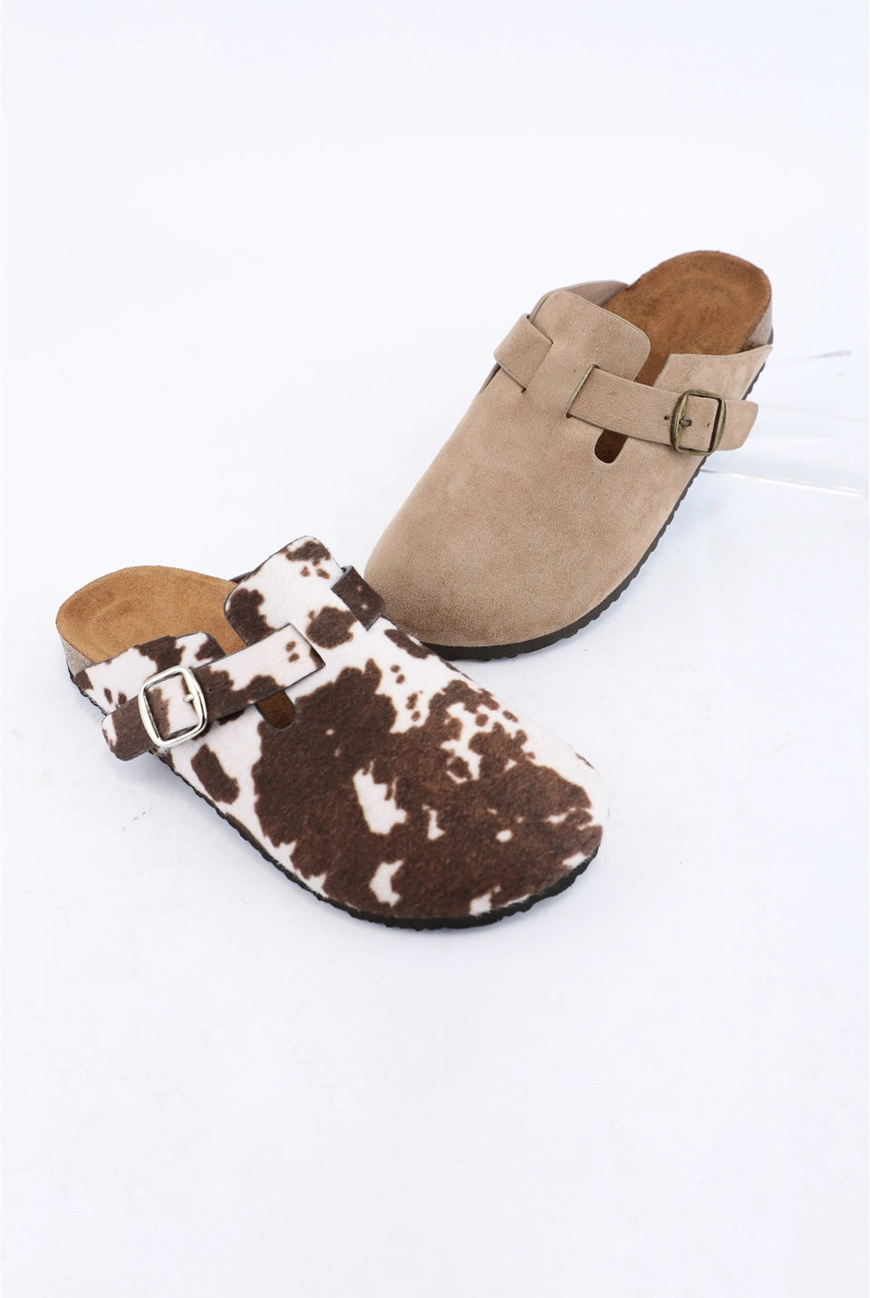 SODA Regis clog slip-on shoe, 212 other shoes, in a sleek design with a comfortable slip-on style and stylish finish.