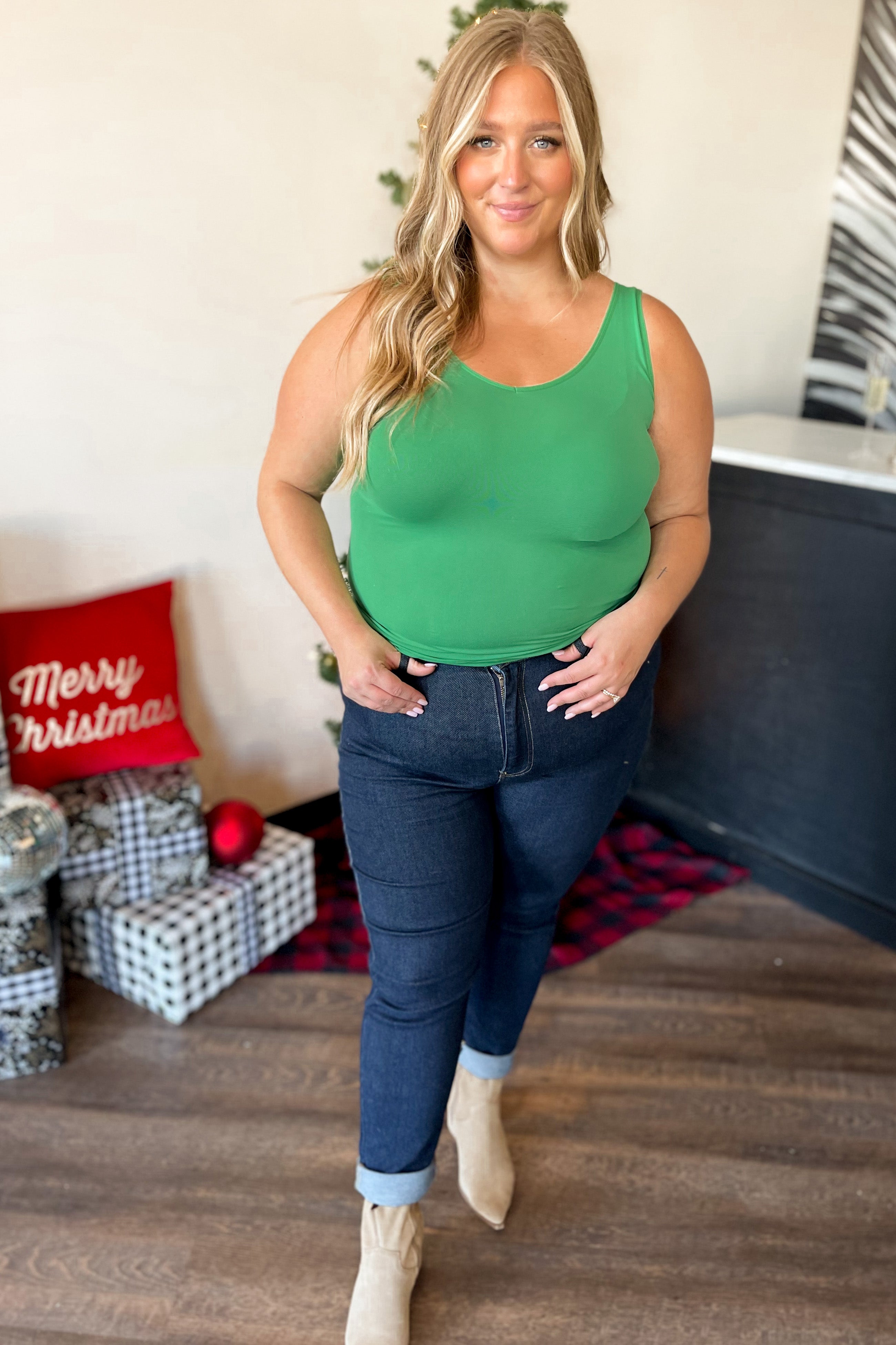 Cathy Basic Reversible Seamless Tank ~ Kelly Green - Be You Boutique