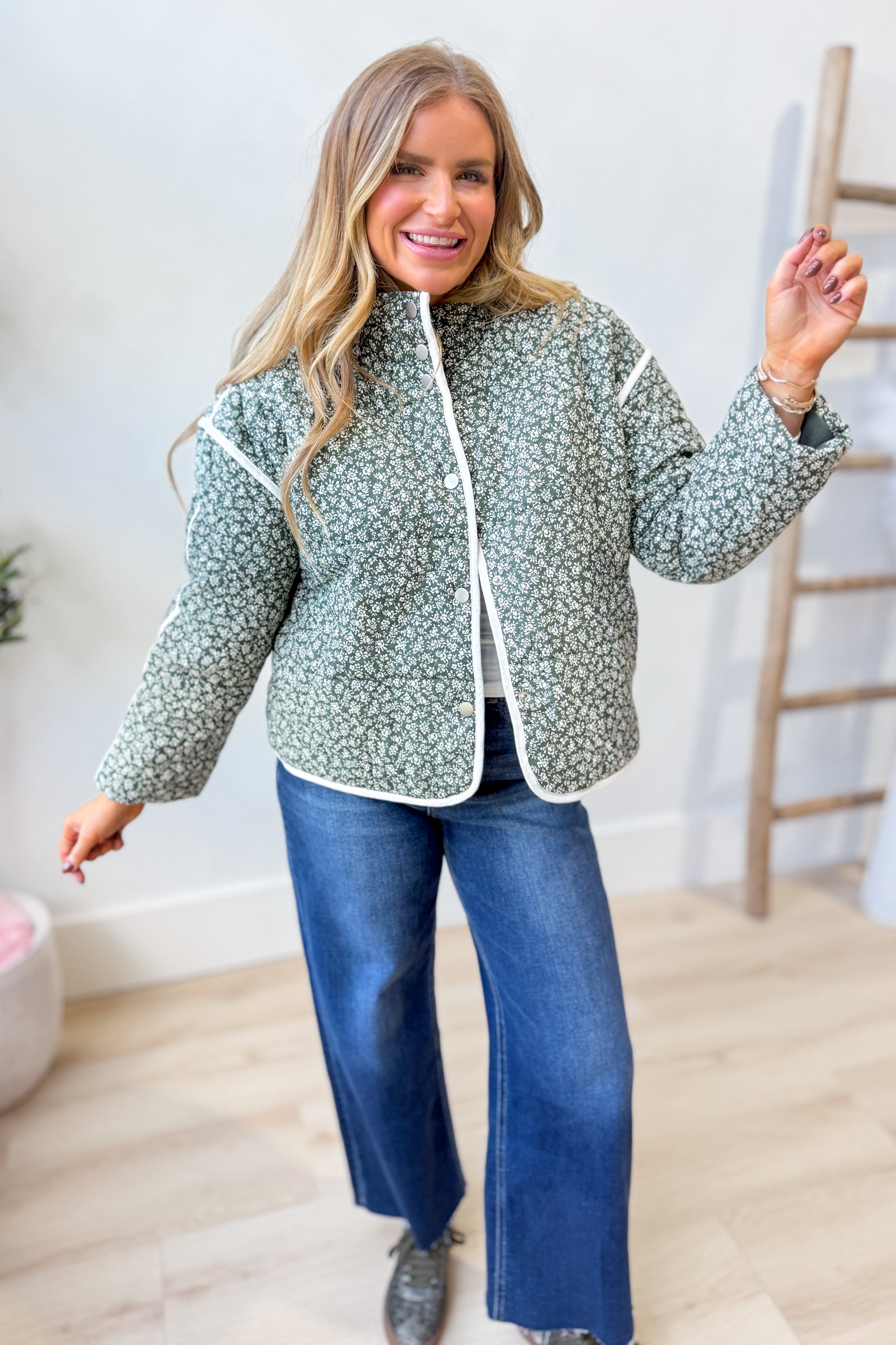 Baevly Xavier floral printed jacket, 140 outerwear, featuring vibrant floral patterns and a stylish fit in the image.