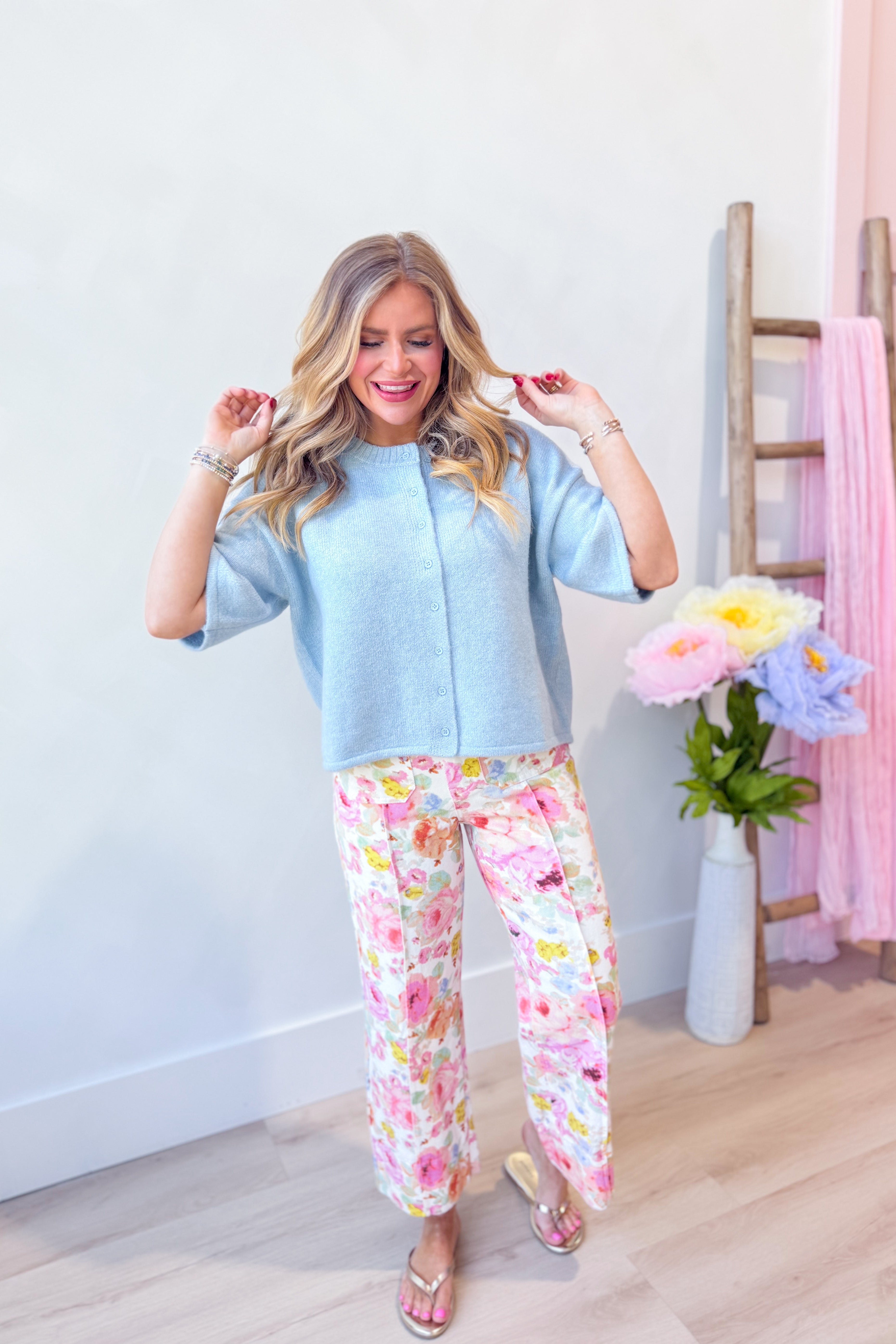 ENTRO Nick Botanical Floral Printed Pant 156 Pants with vibrant floral design and comfortable fit, perfect for casual wear.