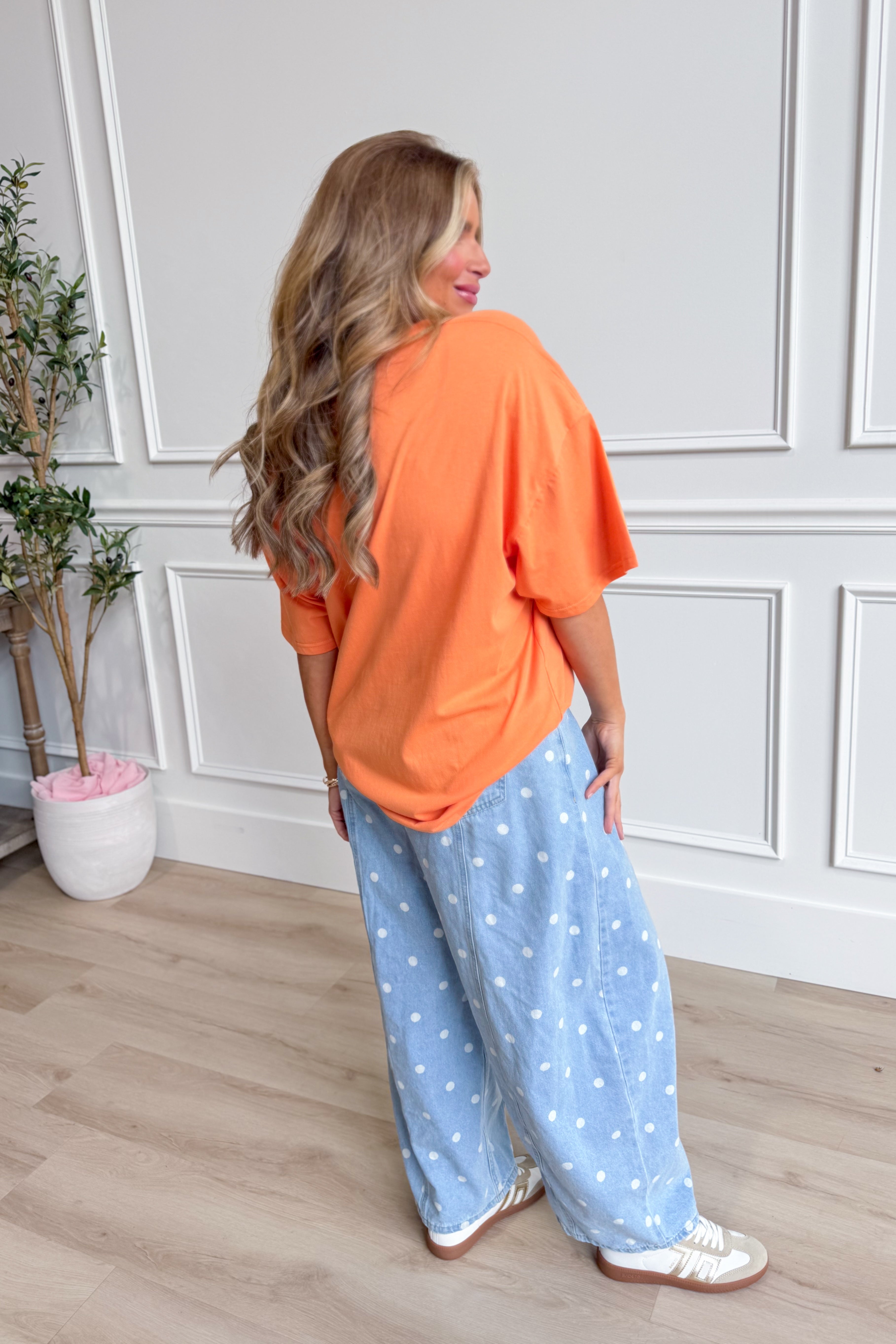 Kentucky Tennessee Volunteer oversized graphic tee by GAMEDAY SOCIAL APPAREL CO® featuring bold Tennessee Volunteer logo and relaxed fit.