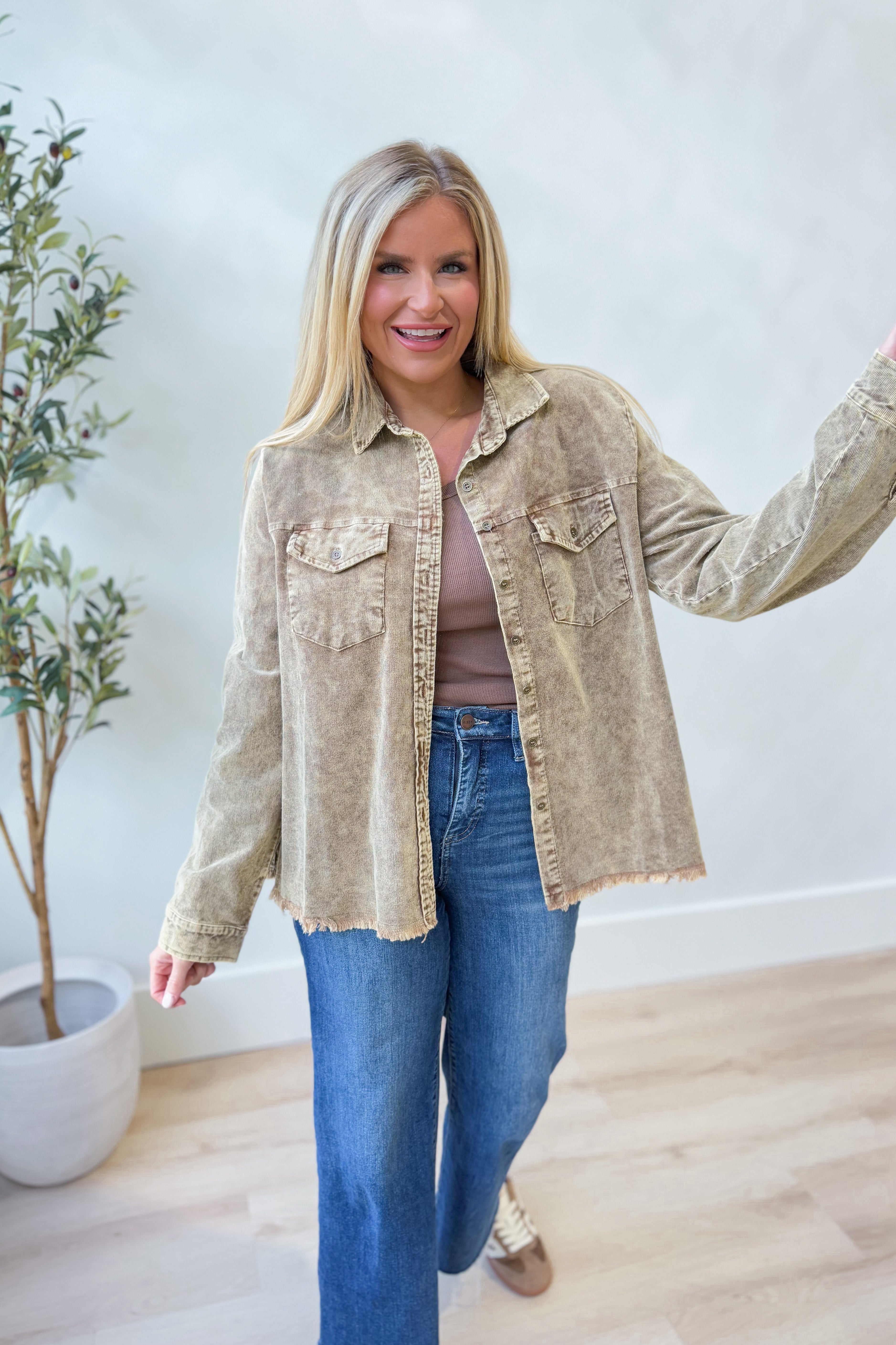 Linda Stone Wash Collared Button Down - Be You Boutique