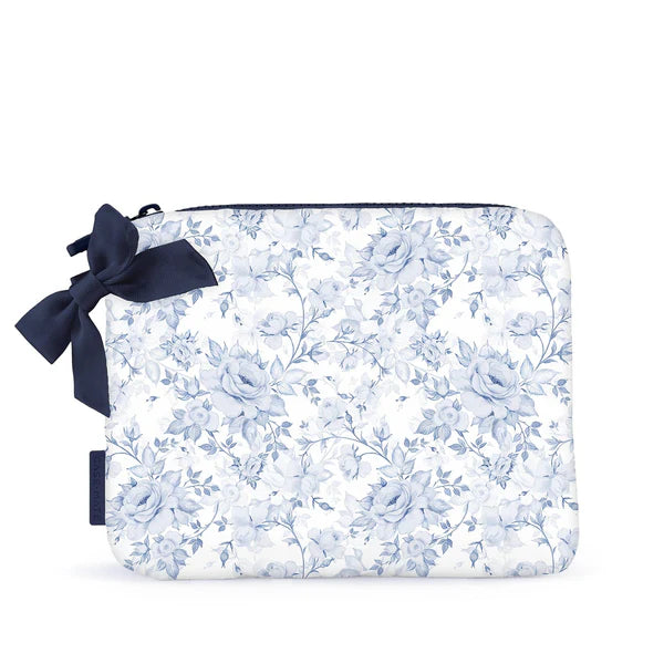 Navy crinkle fabric Case Mate Essential Zip Pouch with bow detail, compact makeup and accessory storage from Casemate.