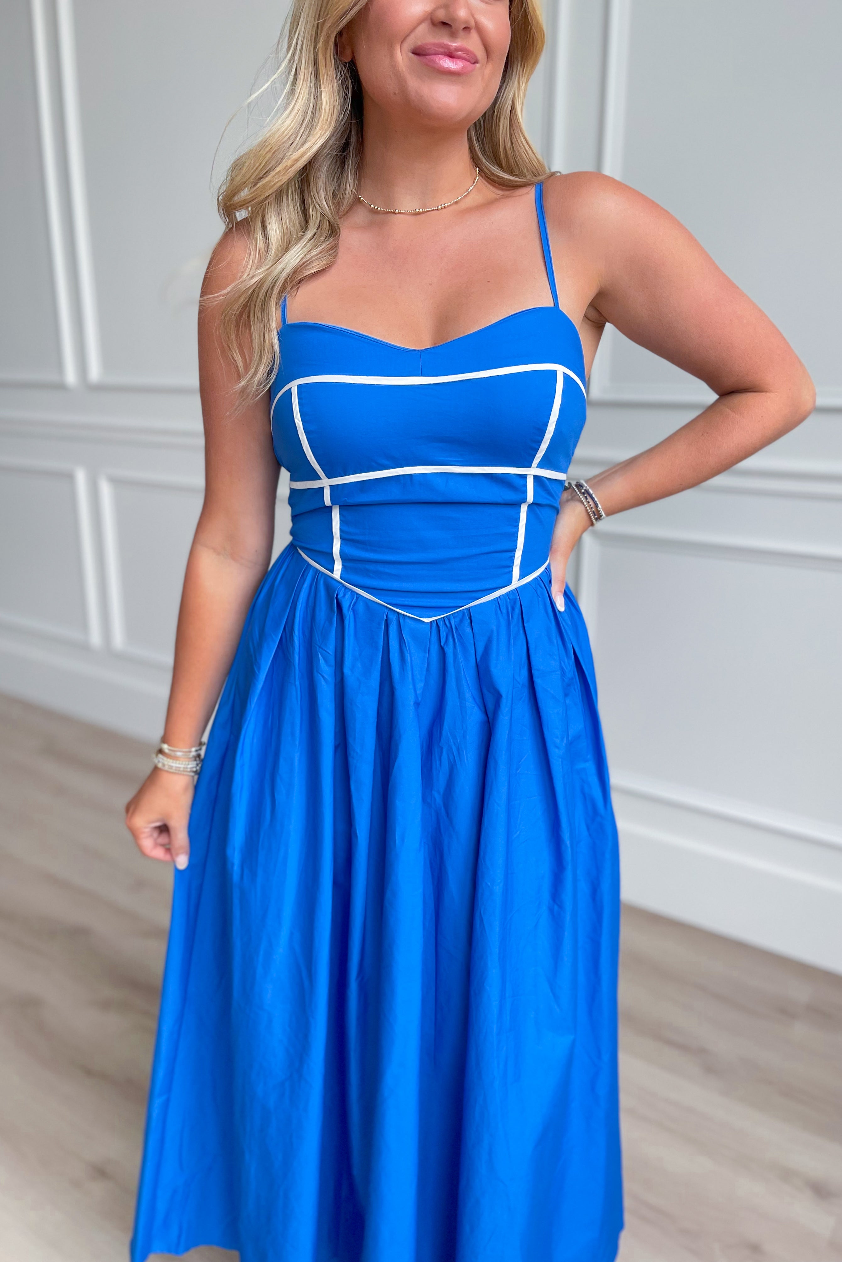 Becca Sweetheart Solid Trim Midi Dress - Be You Boutique