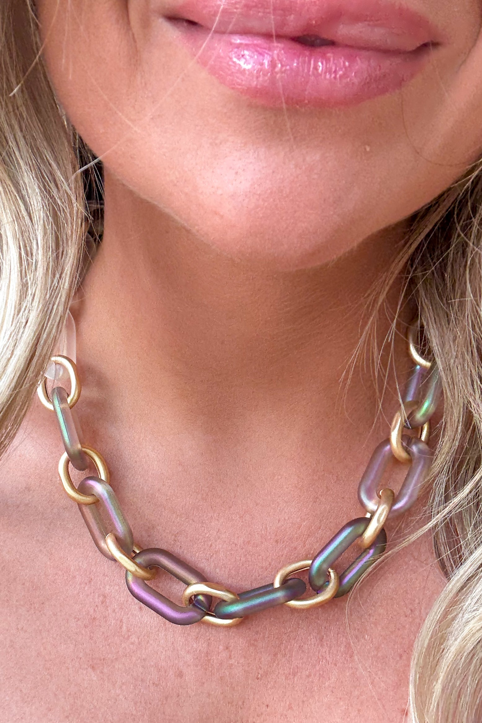 Zenzii Resin Oval Link Necklace - Be You Boutique