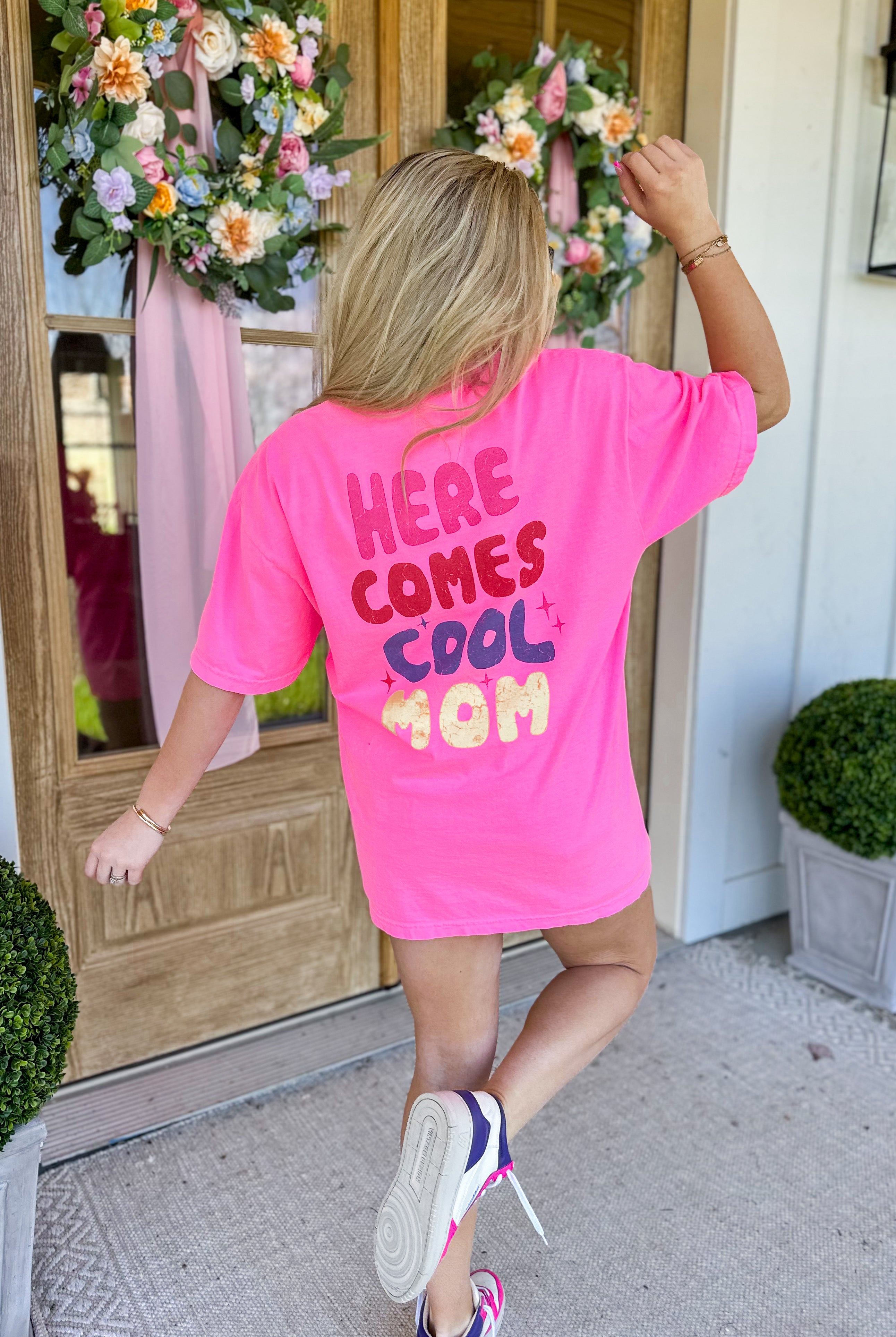 Here Comes Cool Mom Vintage Oversize Short Sleeve Graphic Tee - Be You Boutique