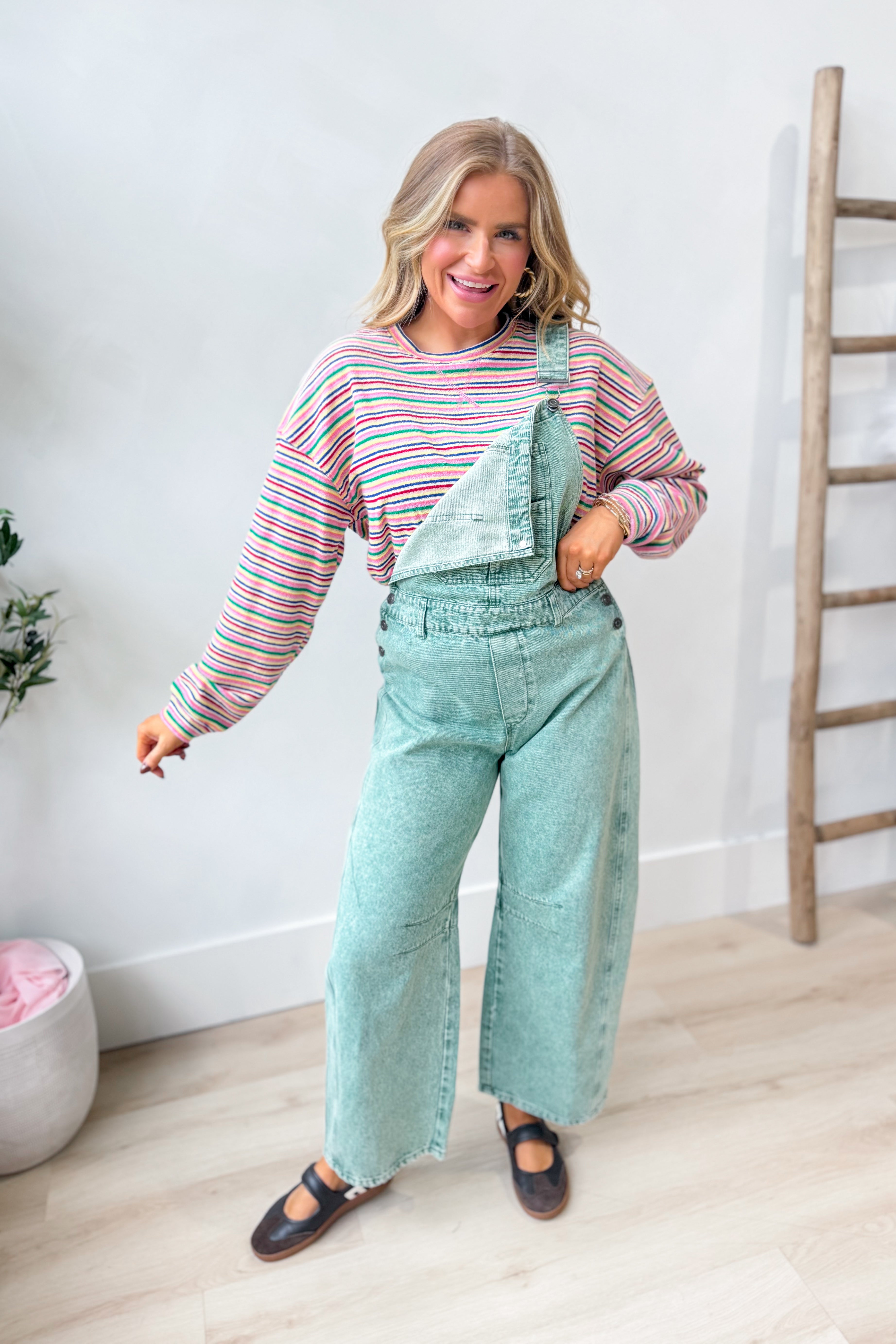 Mineral washed Ruth Twill barrel overalls from PEACH LOVE, 147 novelty jeans with a relaxed fit and casual style.