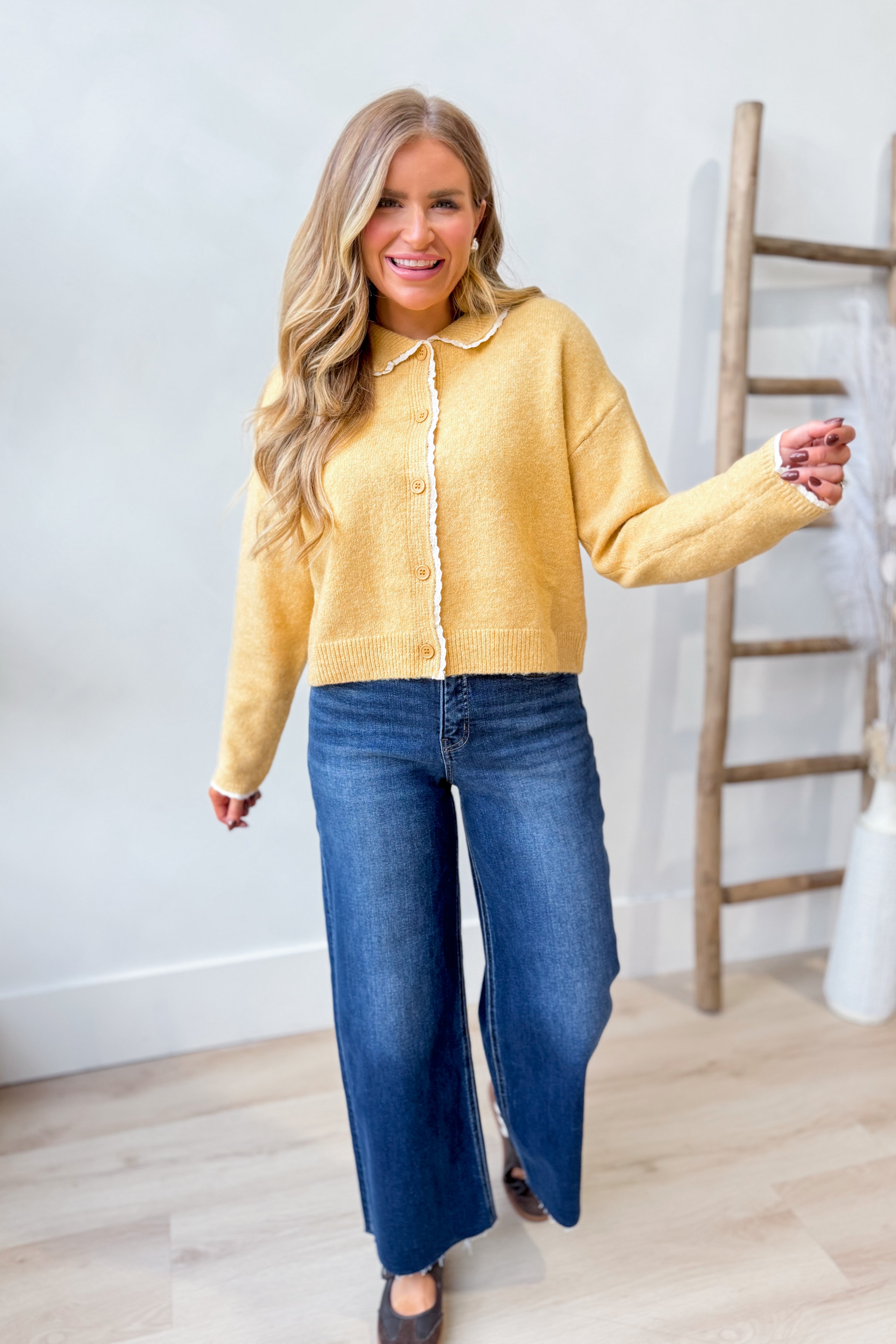 TWENTIFOURTH Karen Peter Pan collar sweater, 132 Fall Sweaters in soft knit fabric with a classic collar and long sleeves.