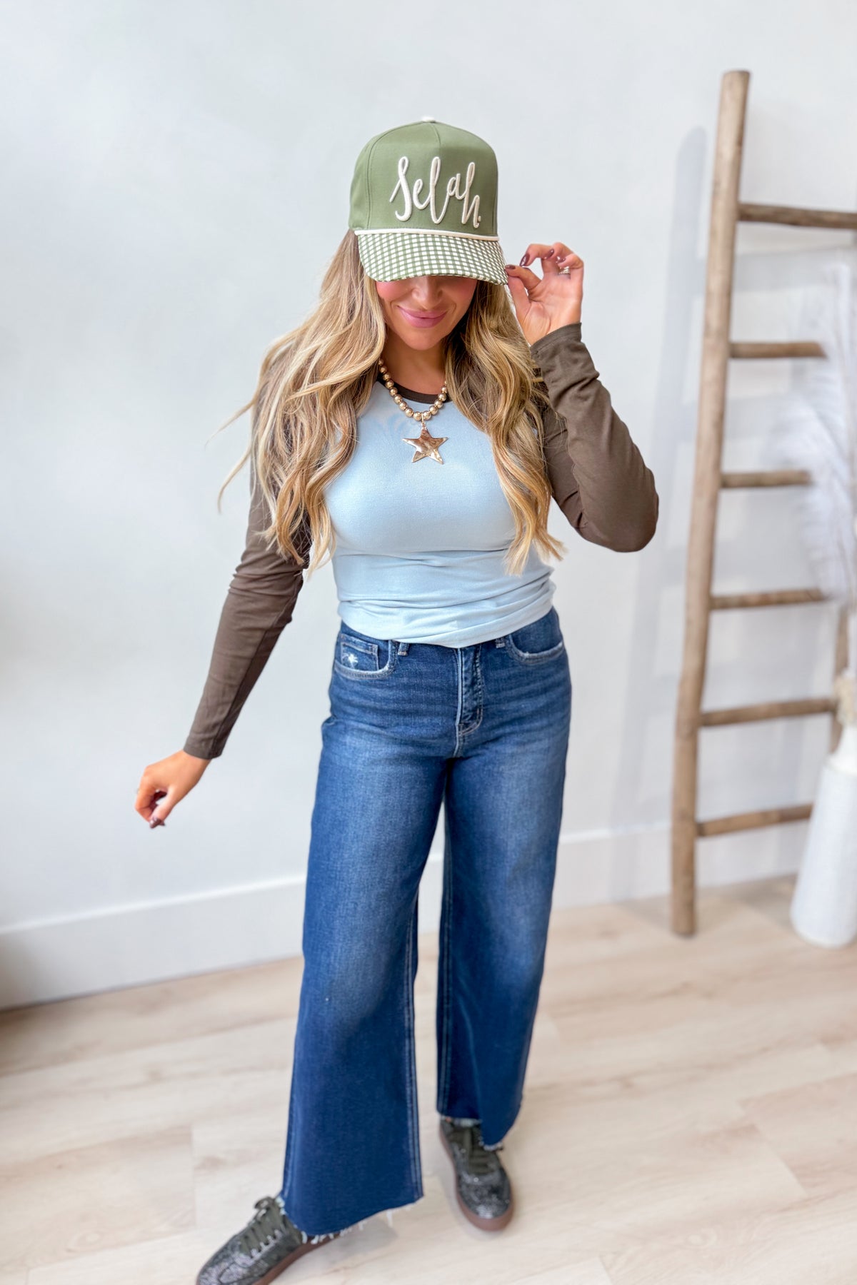 Baevly Randall contrast sleeve casual top featuring color-blocked sleeves and a relaxed fit, perfect for everyday wear.