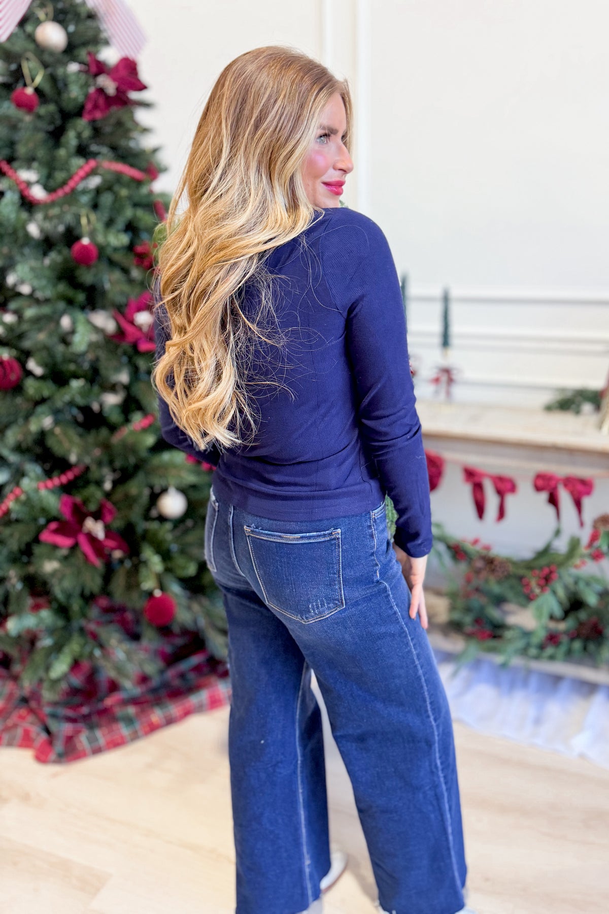 SUNDAY EDITION Rudy Christmas embroidered ribbed casual top in a festive design