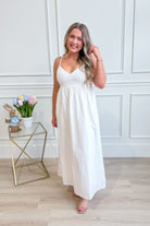 WISHLIST Rita Cami casual midi dress in lightweight fabric, sleeveless design with a fitted waist and flowing skirt.