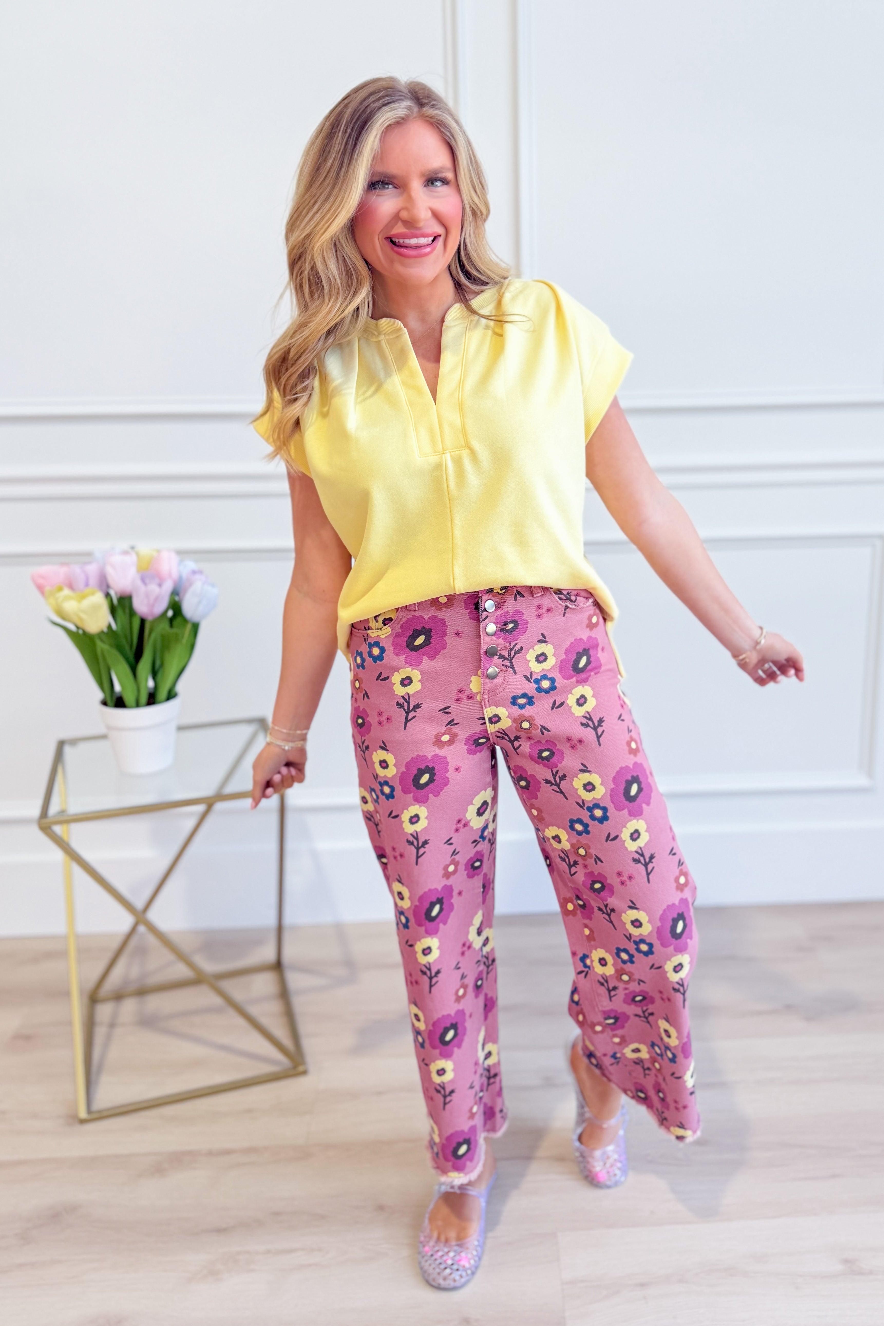 ENTRO Marian split neck casual top, white 105 casual blouse with relaxed fit and stylish neckline, perfect for everyday wear.