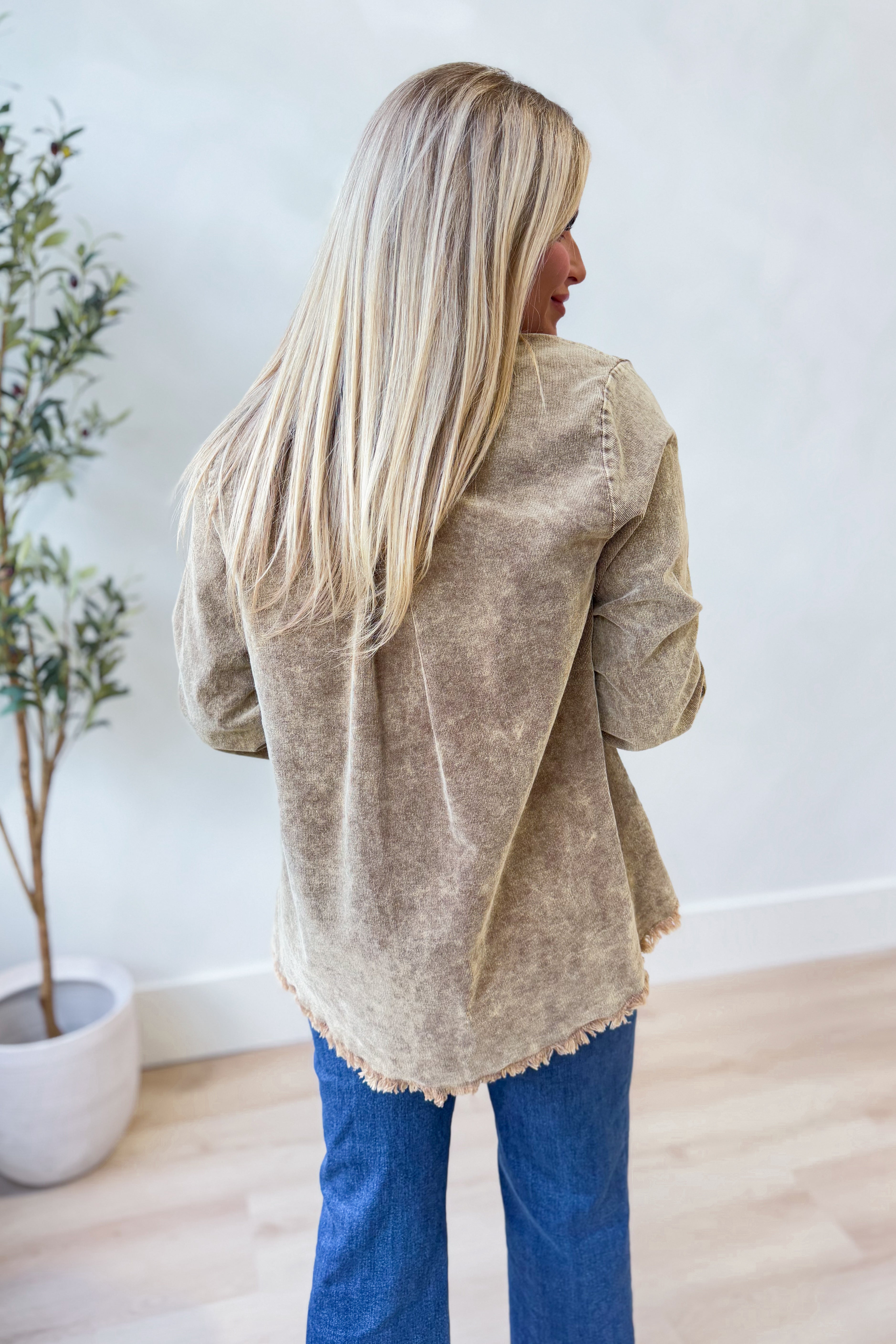 Linda Stone Wash Collared Button Down - Be You Boutique