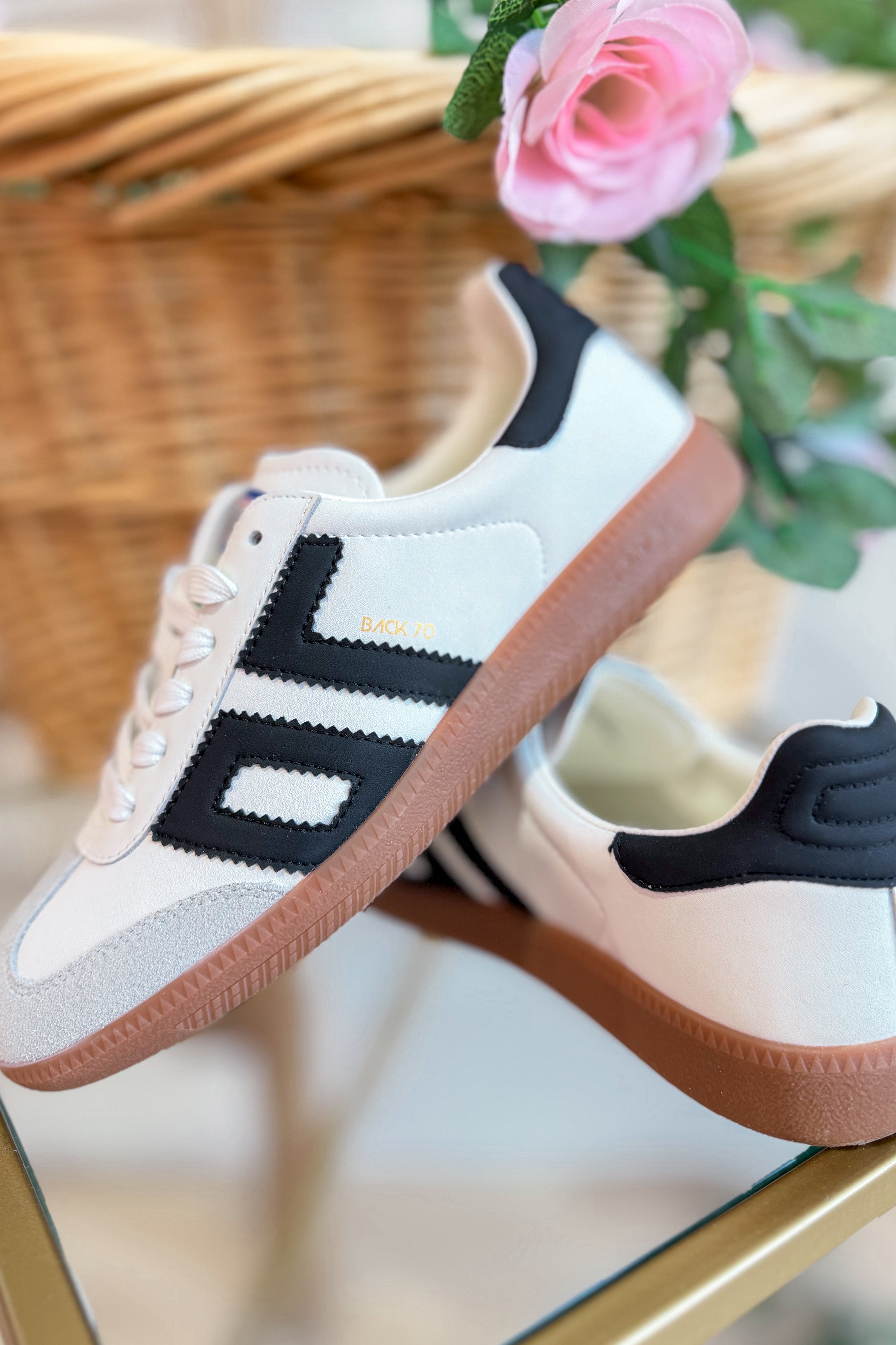 BACK70 Cloud Sneaker in White Black - Be You Boutique