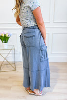 EASEL Mateo Mineral Washed Wide Leg Cargo Pants, 156 Pants, showing relaxed fit with multiple cargo pockets and mineral washed fabric
